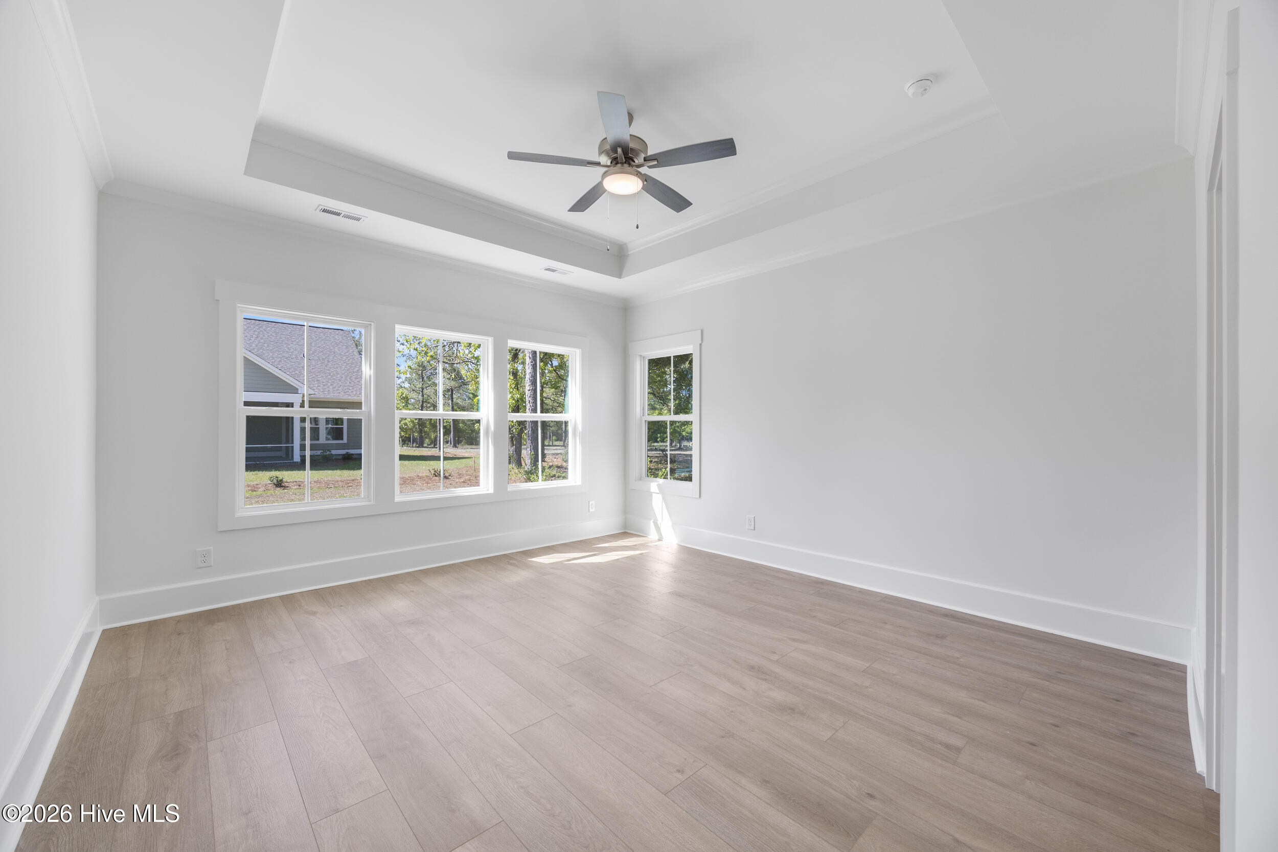 100554696 | Photo 34