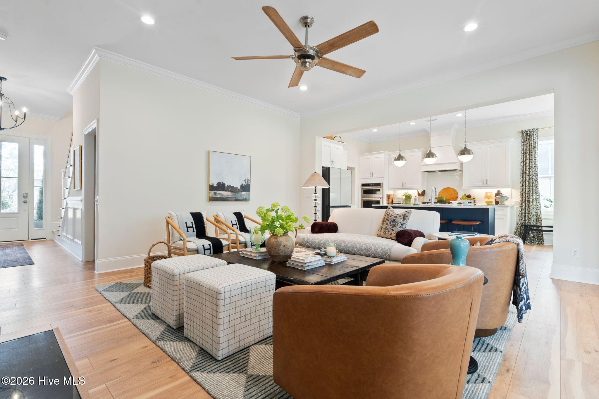 100551668 | Photo 17