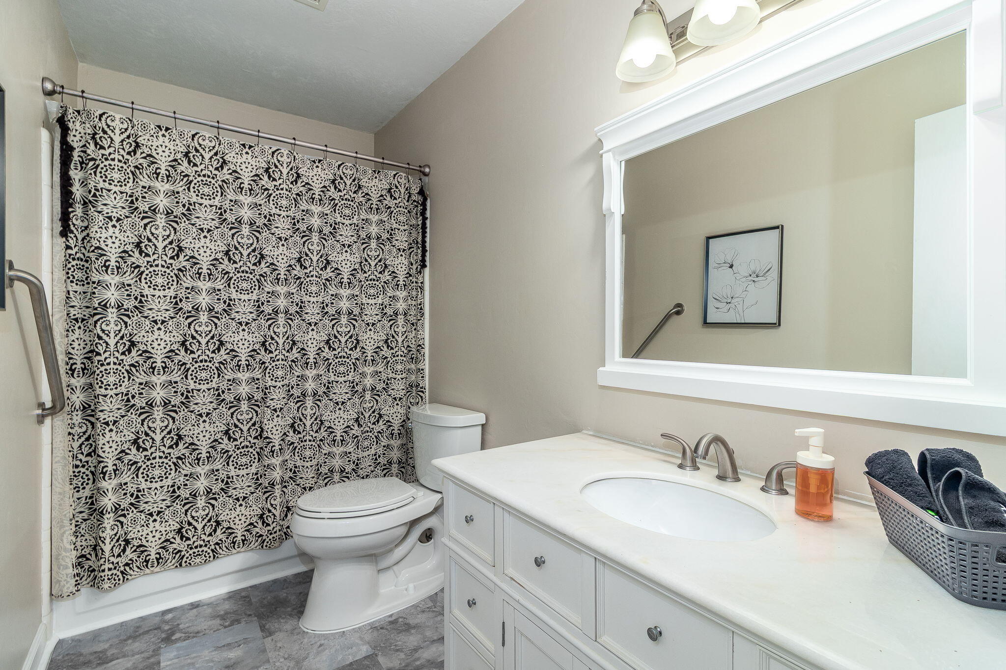30-web-or-mls-105 DRESDEN DR A©--29