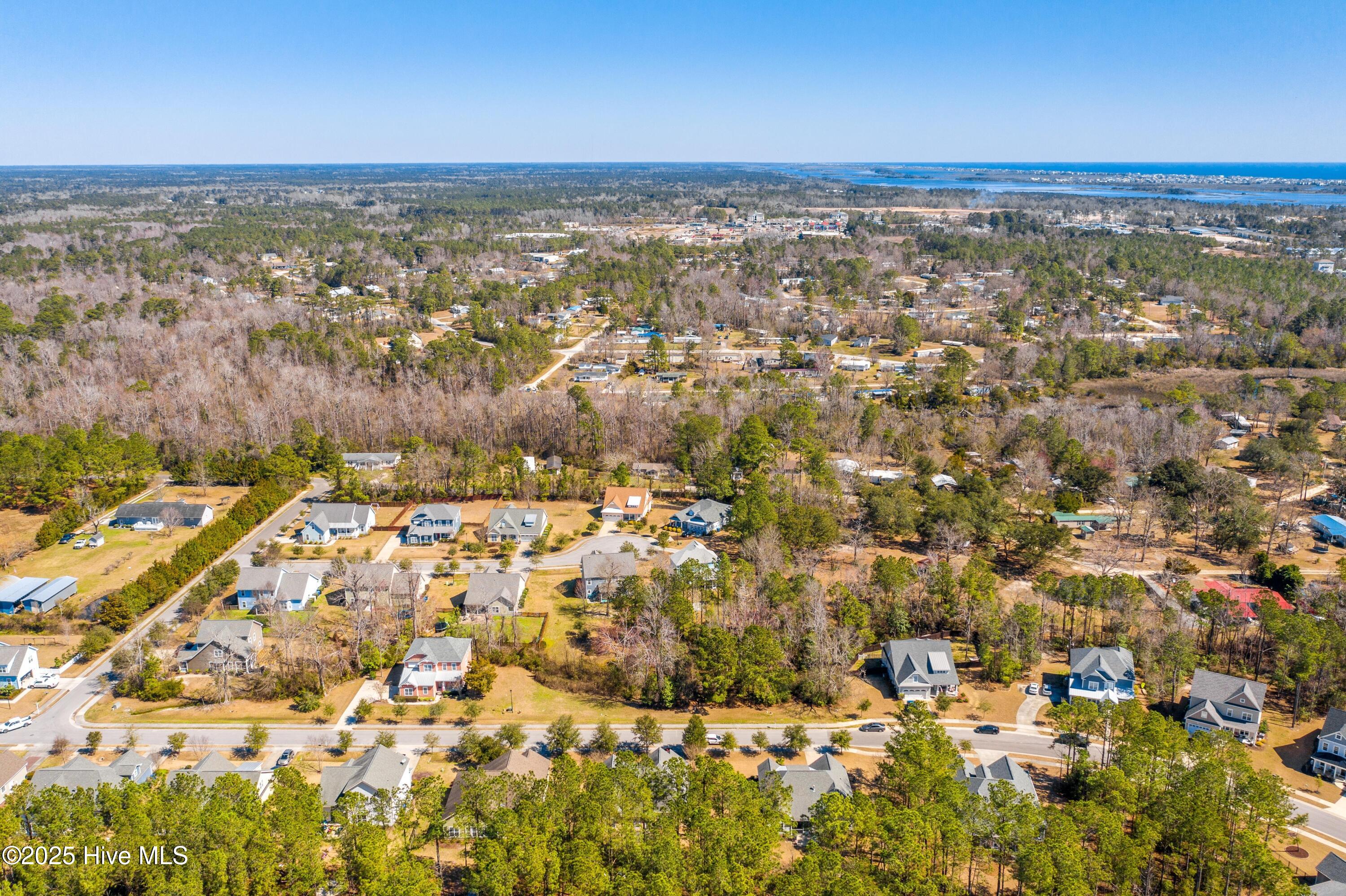 100570166 | Photo 22