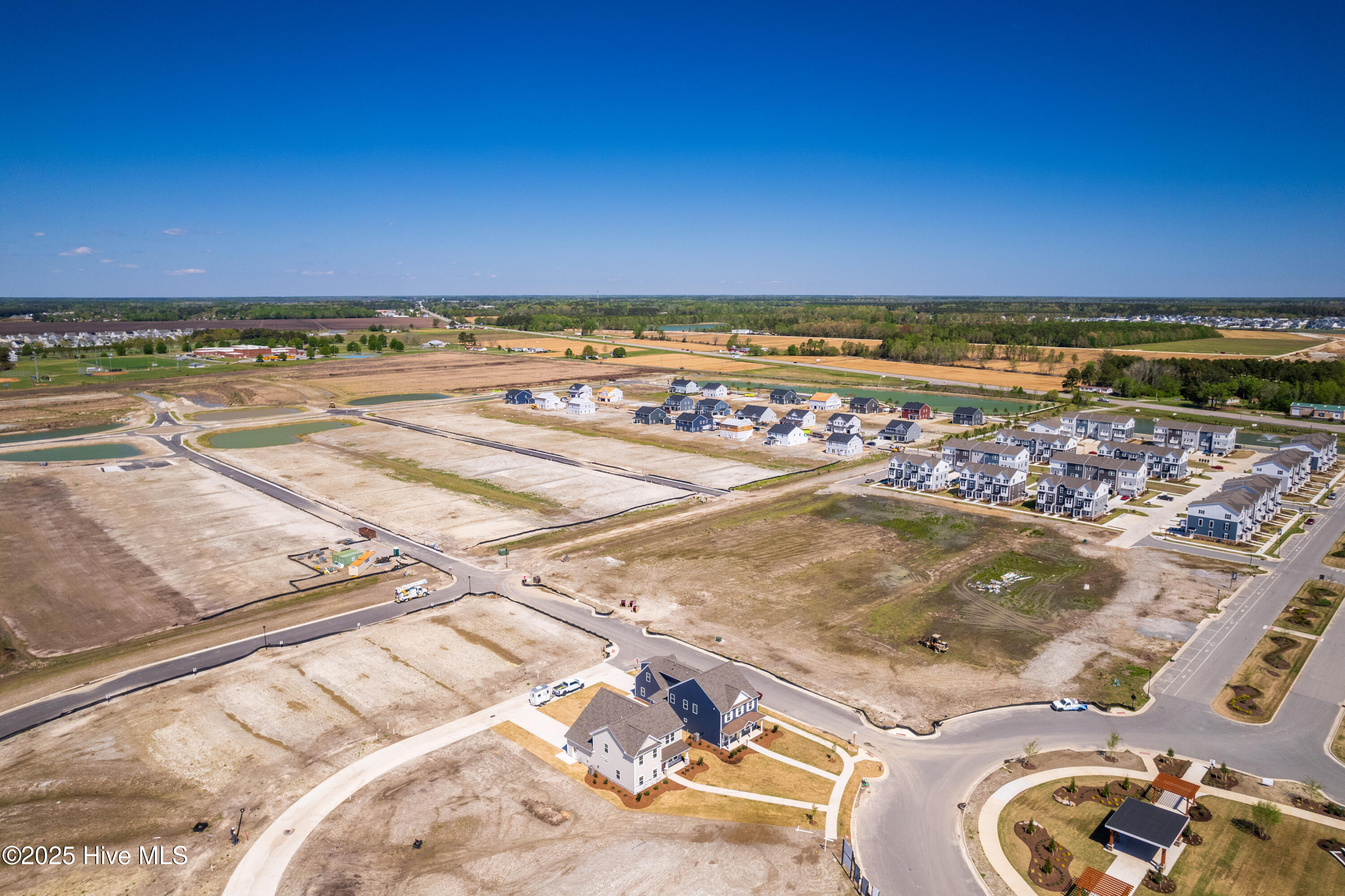 Homes for sale in Moyock, NC | 307 Iris Cir, Moyock, NC 27958 | MLS# 100523893