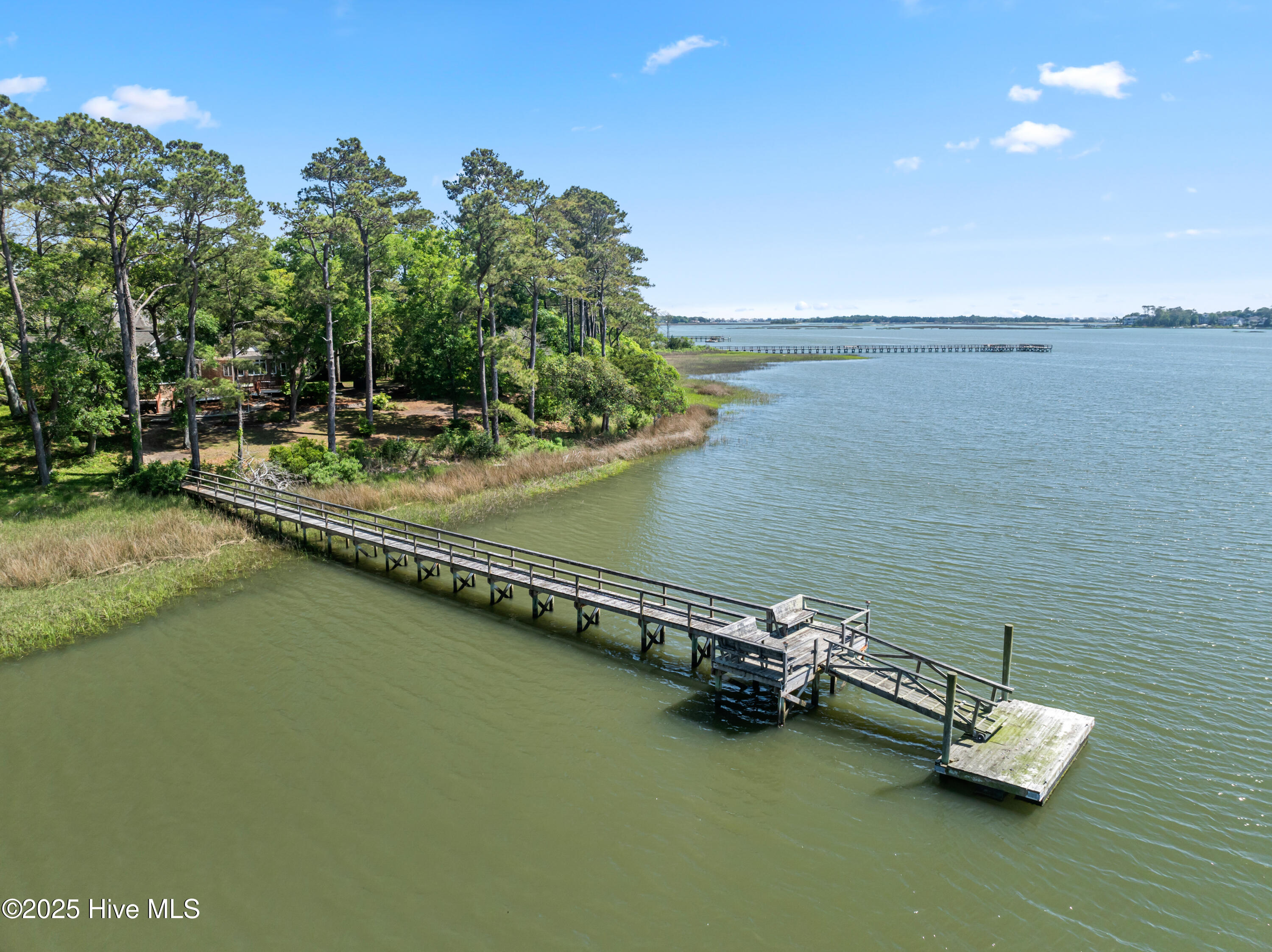 100570378 | Photo 72