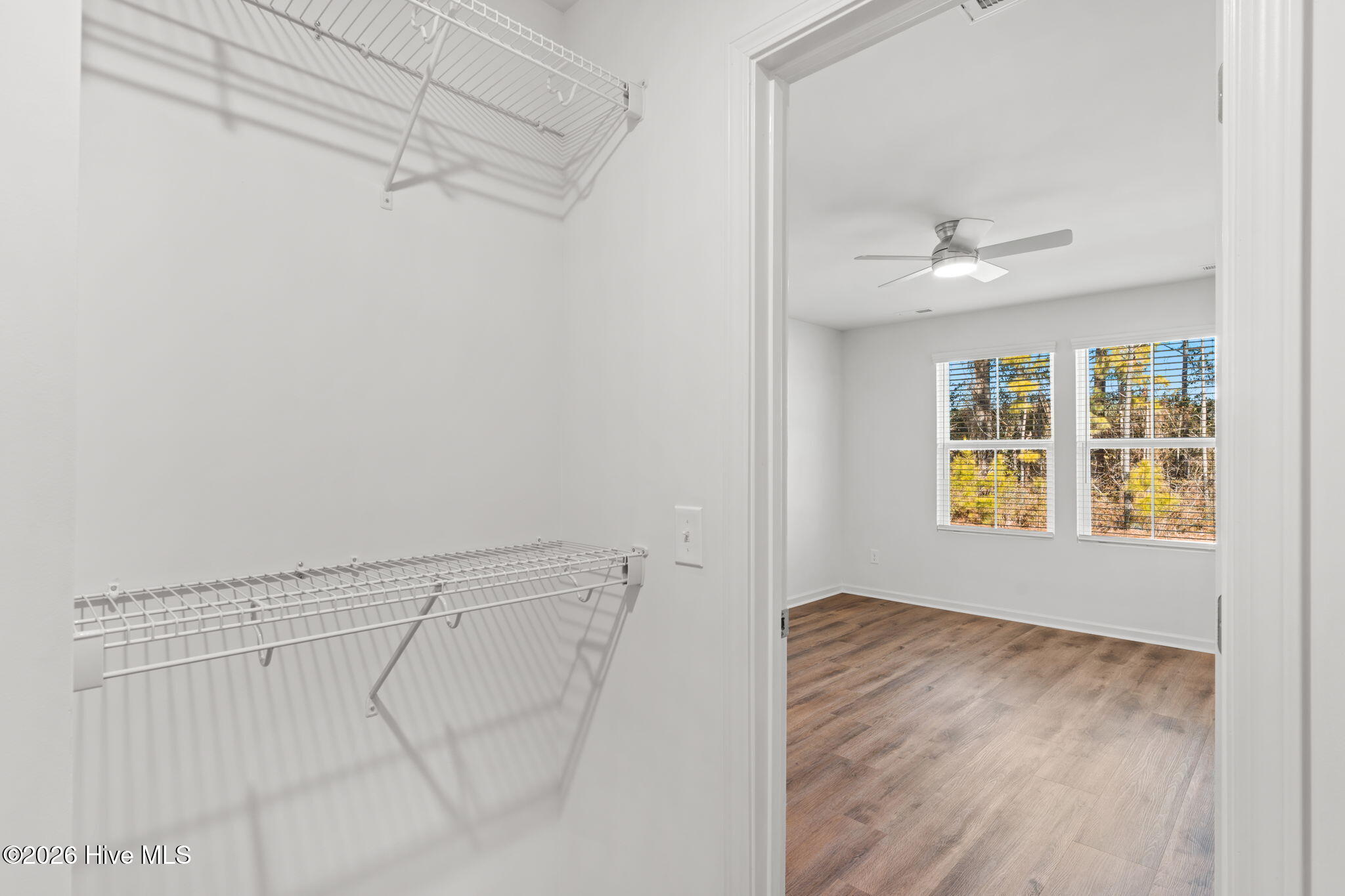 100549751 | Photo 37