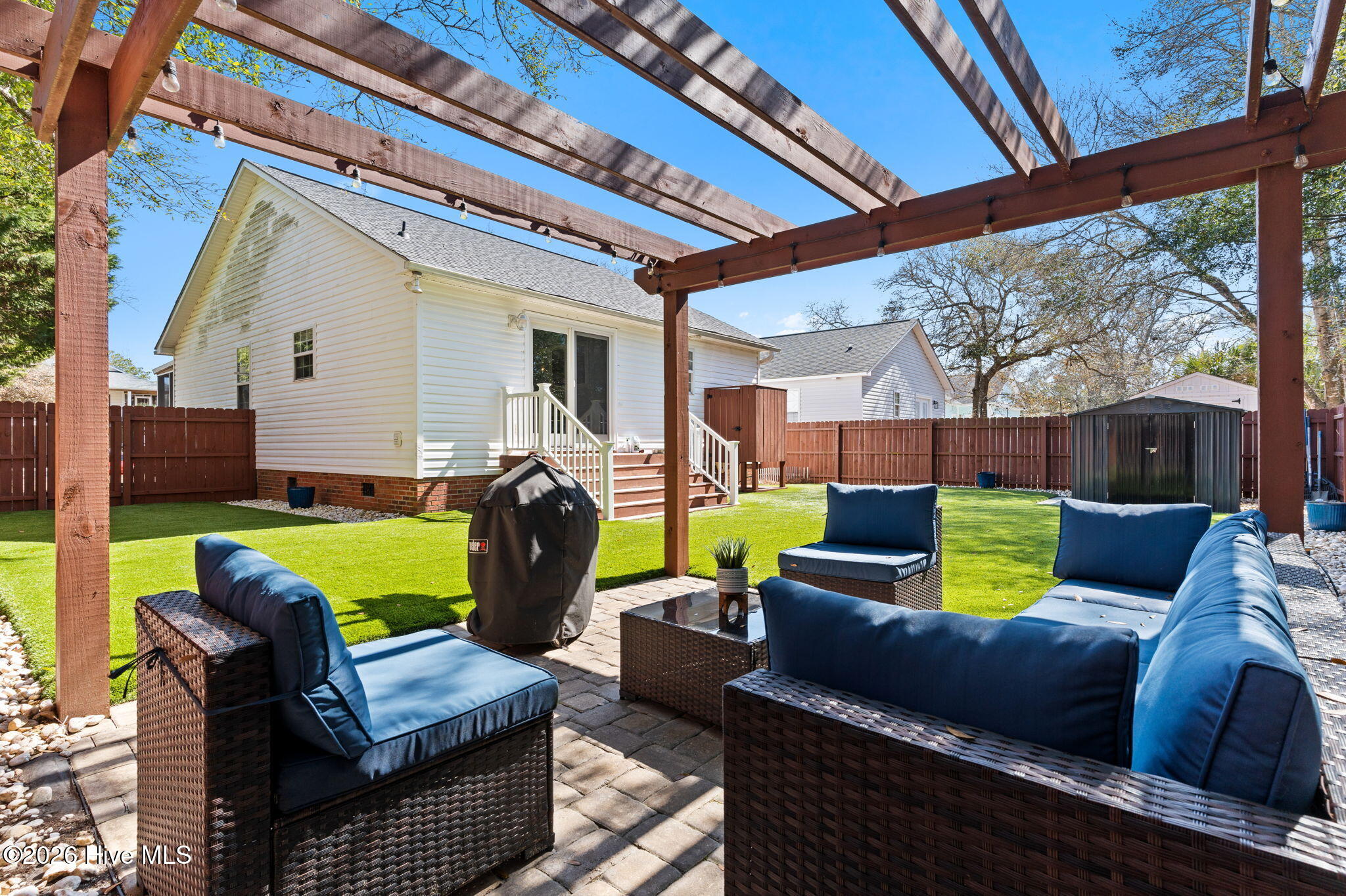 100559319 | Photo 30