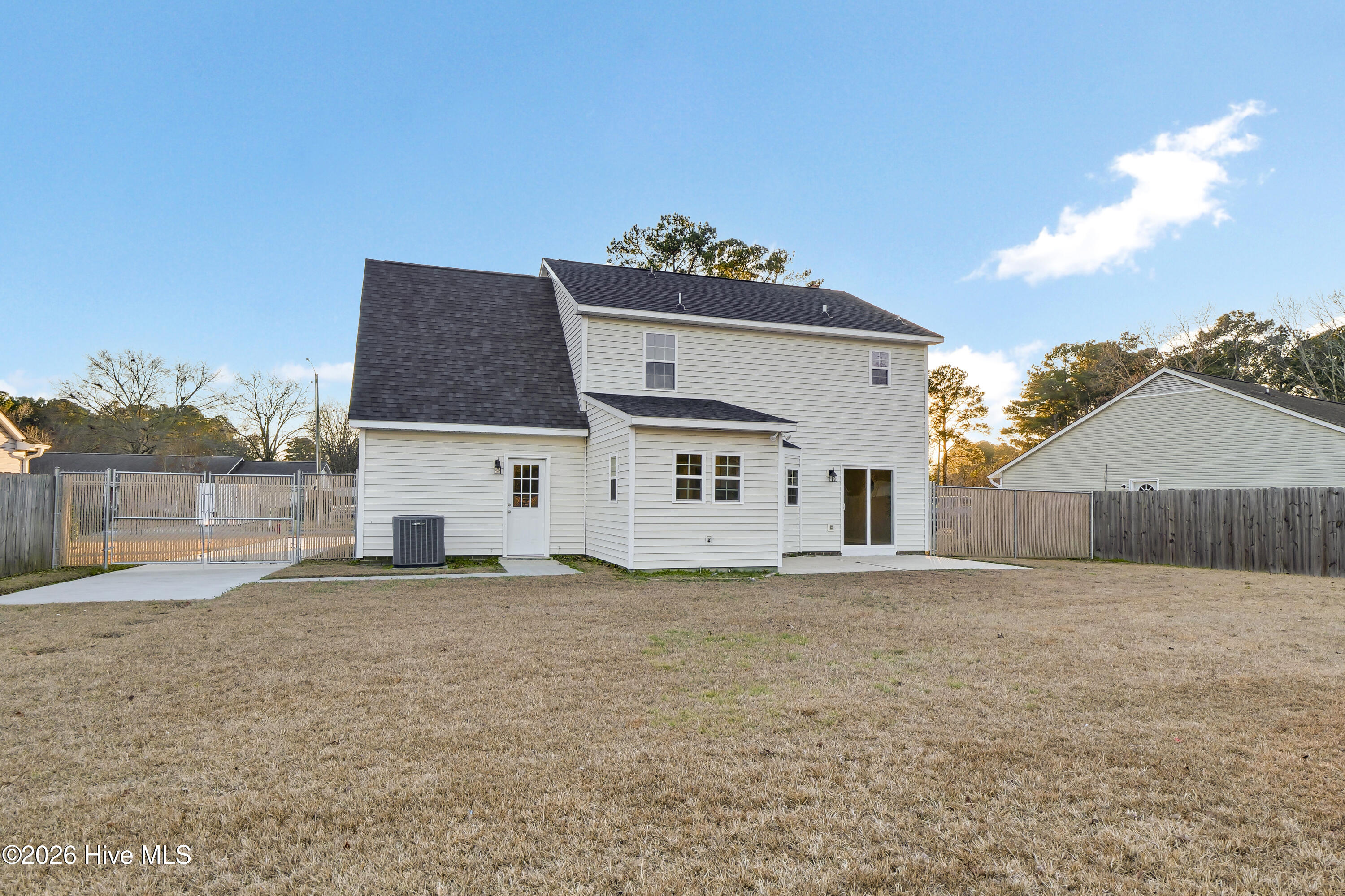 100552013 | Photo 29