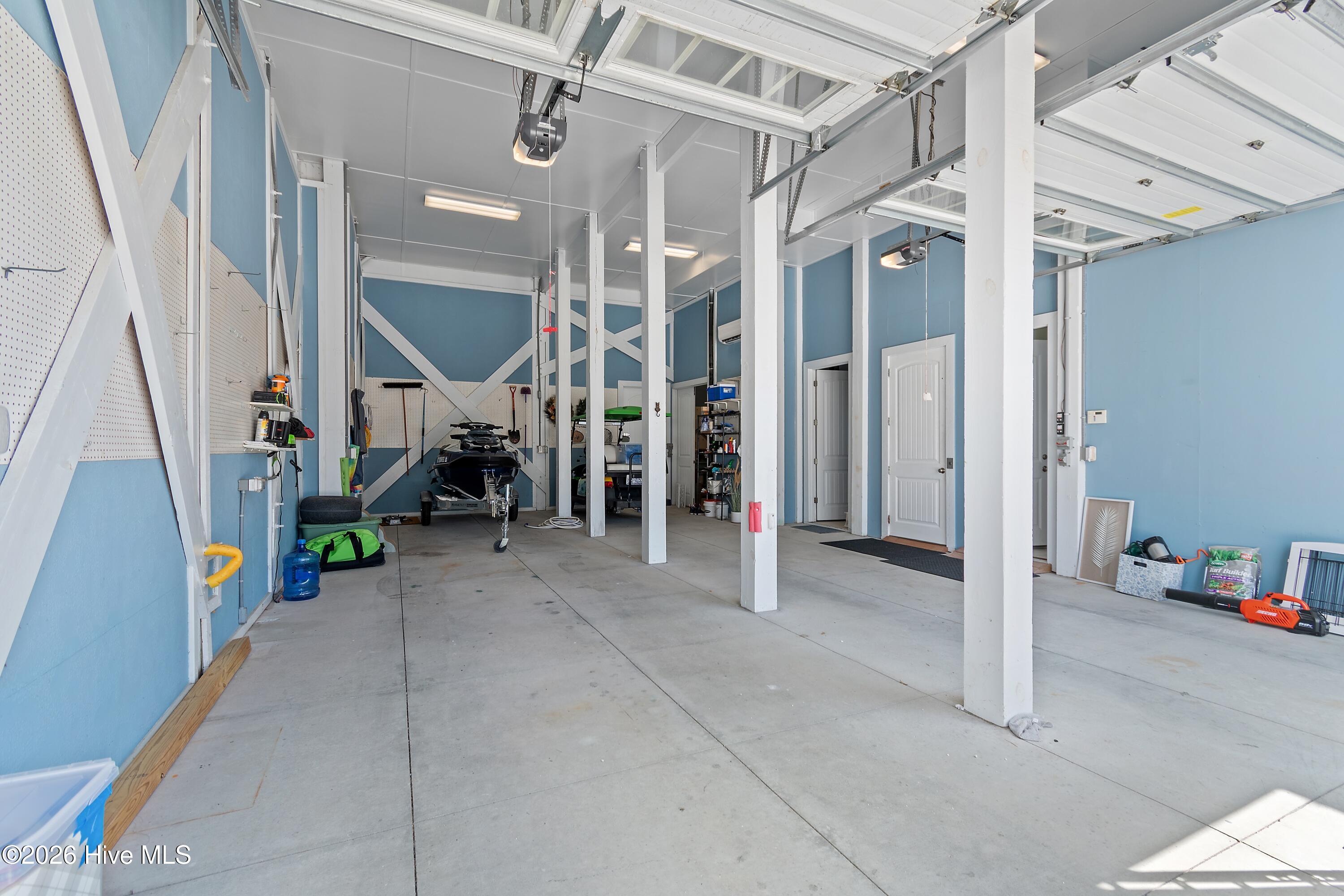 100562772 | Photo 78