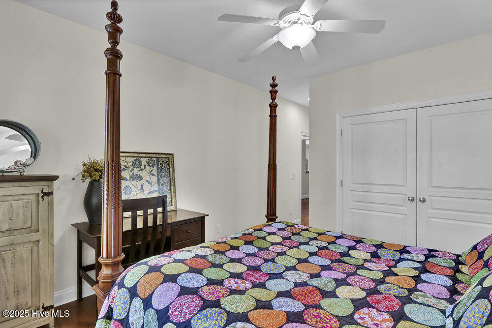 100531667 | Photo 27