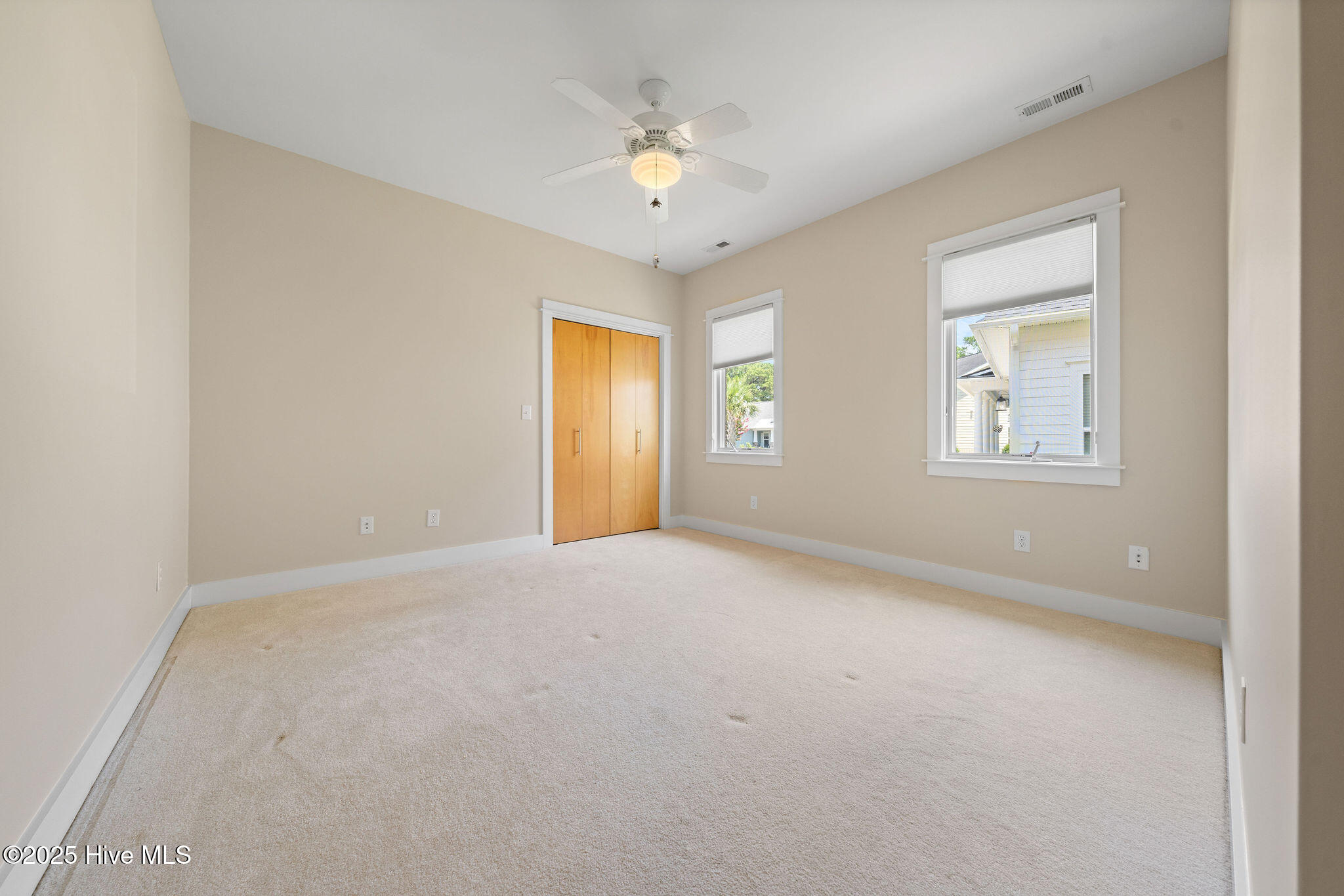 100516292 | Photo 30