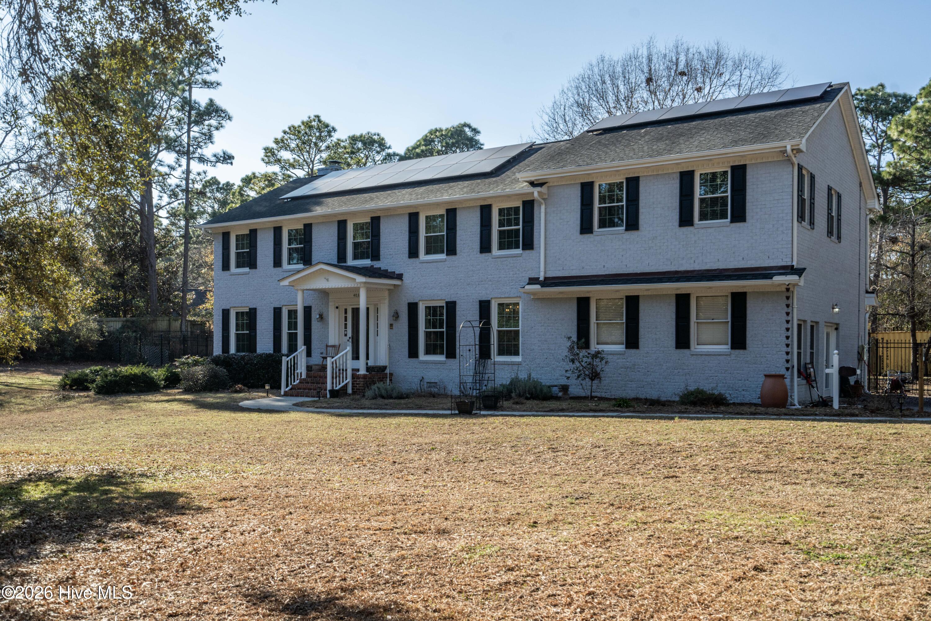 100548733 | Photo 38