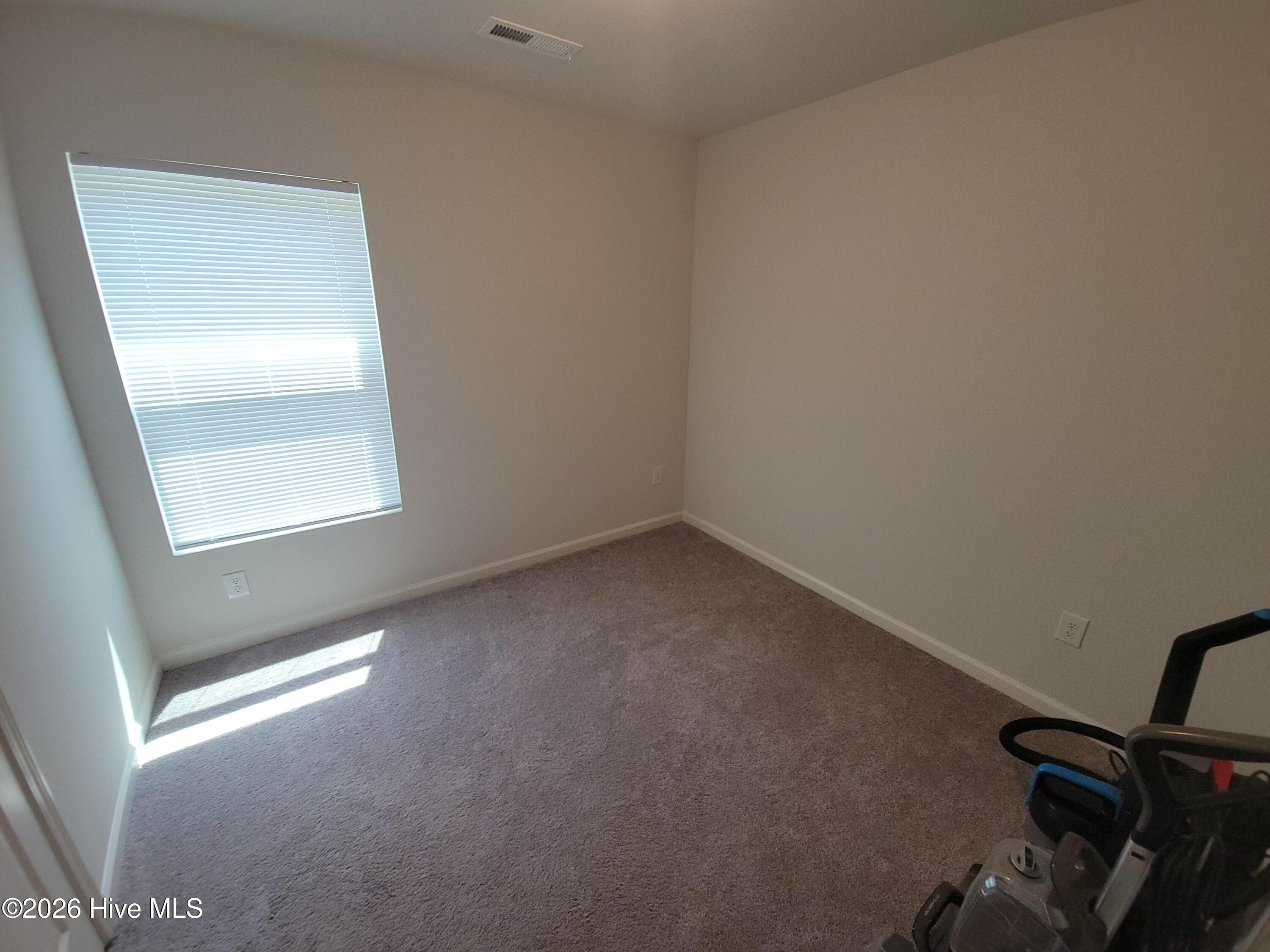 100566971 | Photo 10