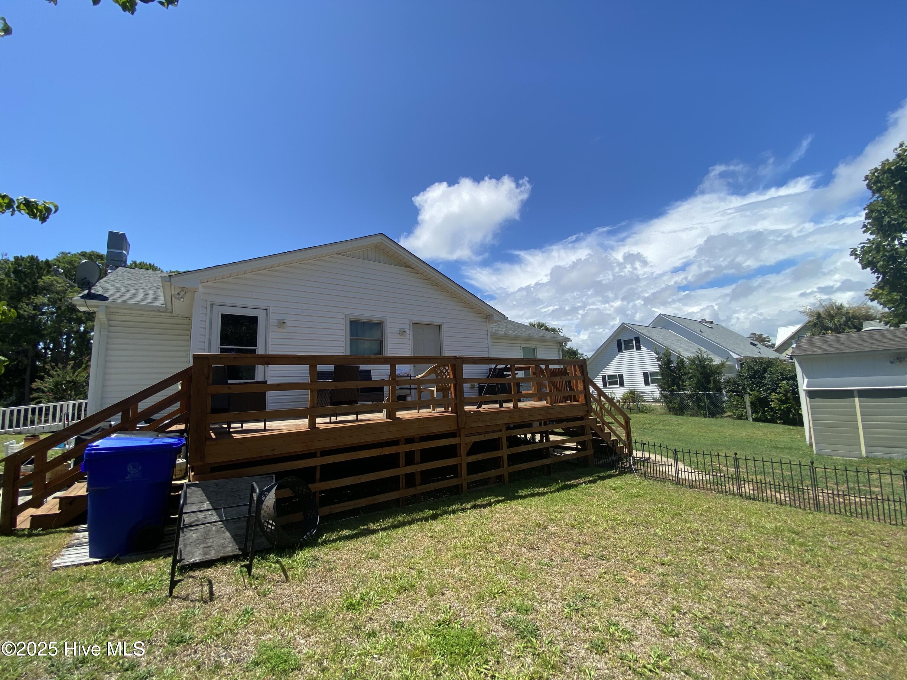 100521634 | Photo 53