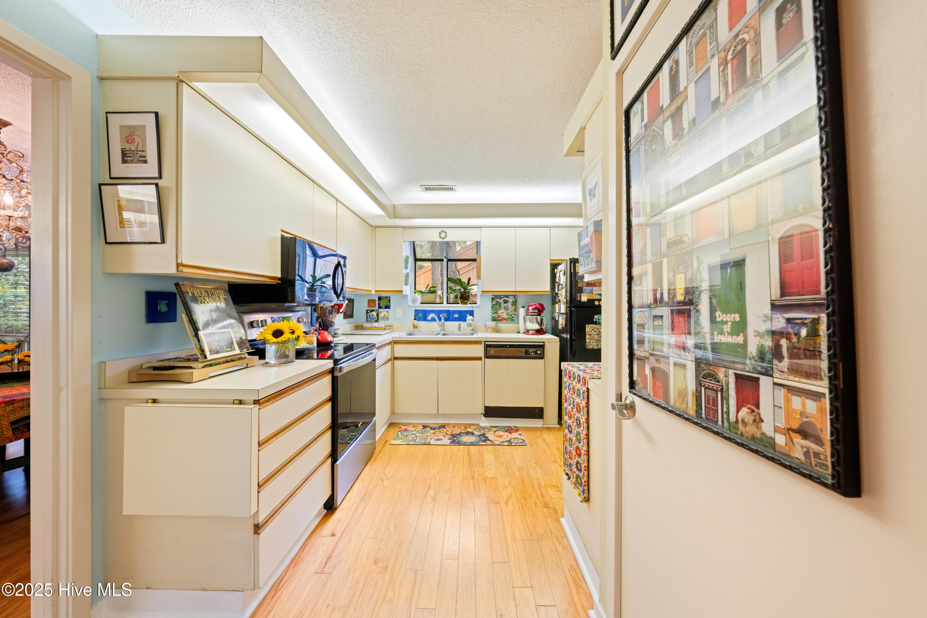 100543776 | Photo 20