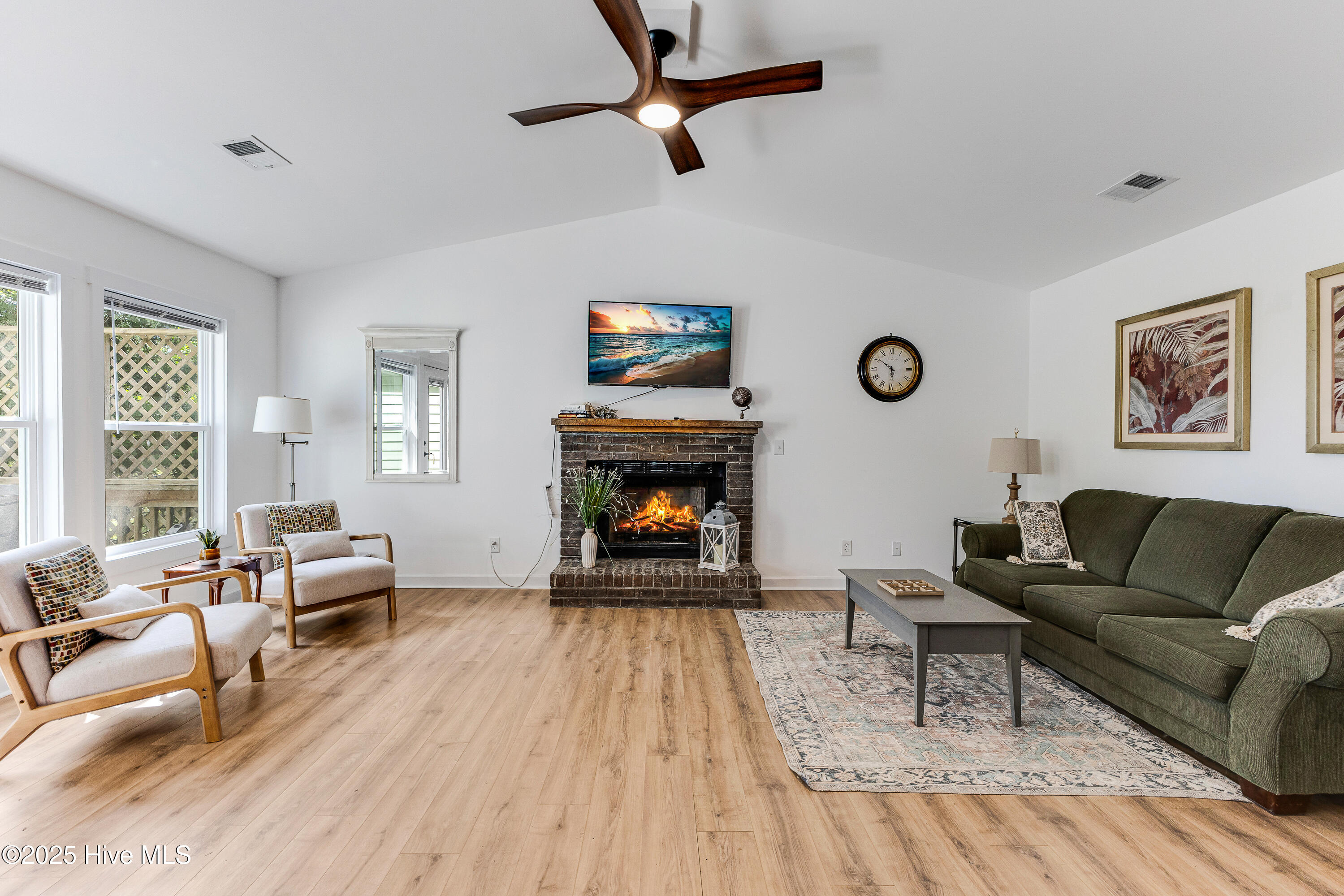 704 Shoreline Drive E, Sunset Beach, NC 28468 – photo 6: 704 Shoreline-8