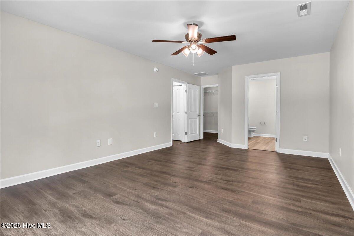 100565952 | Photo 26