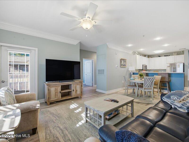 100549791 | Photo 13