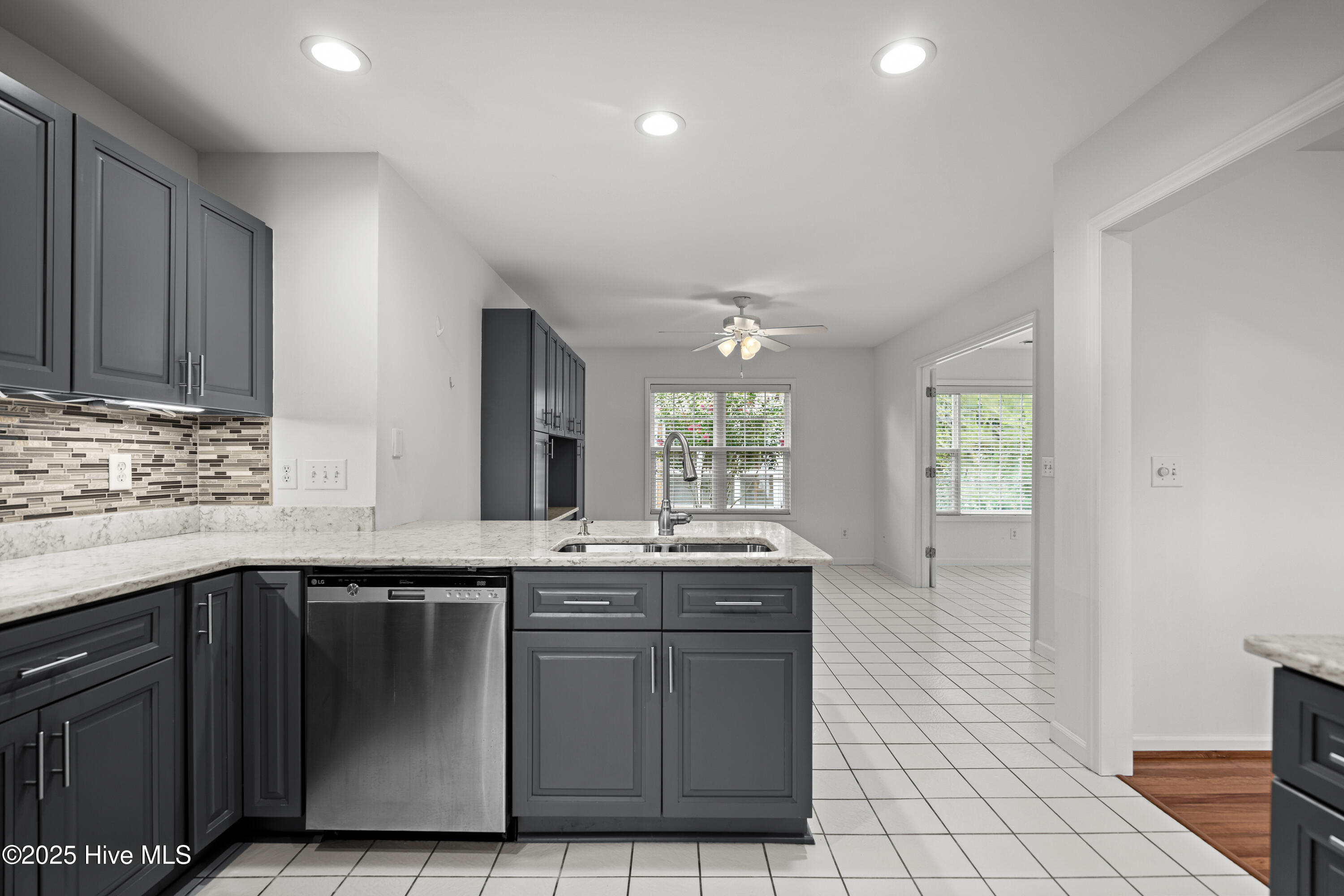 730 Settlers Lane, Kure Beach, NC 28449 – photo 15: 730 Settlers Lane
