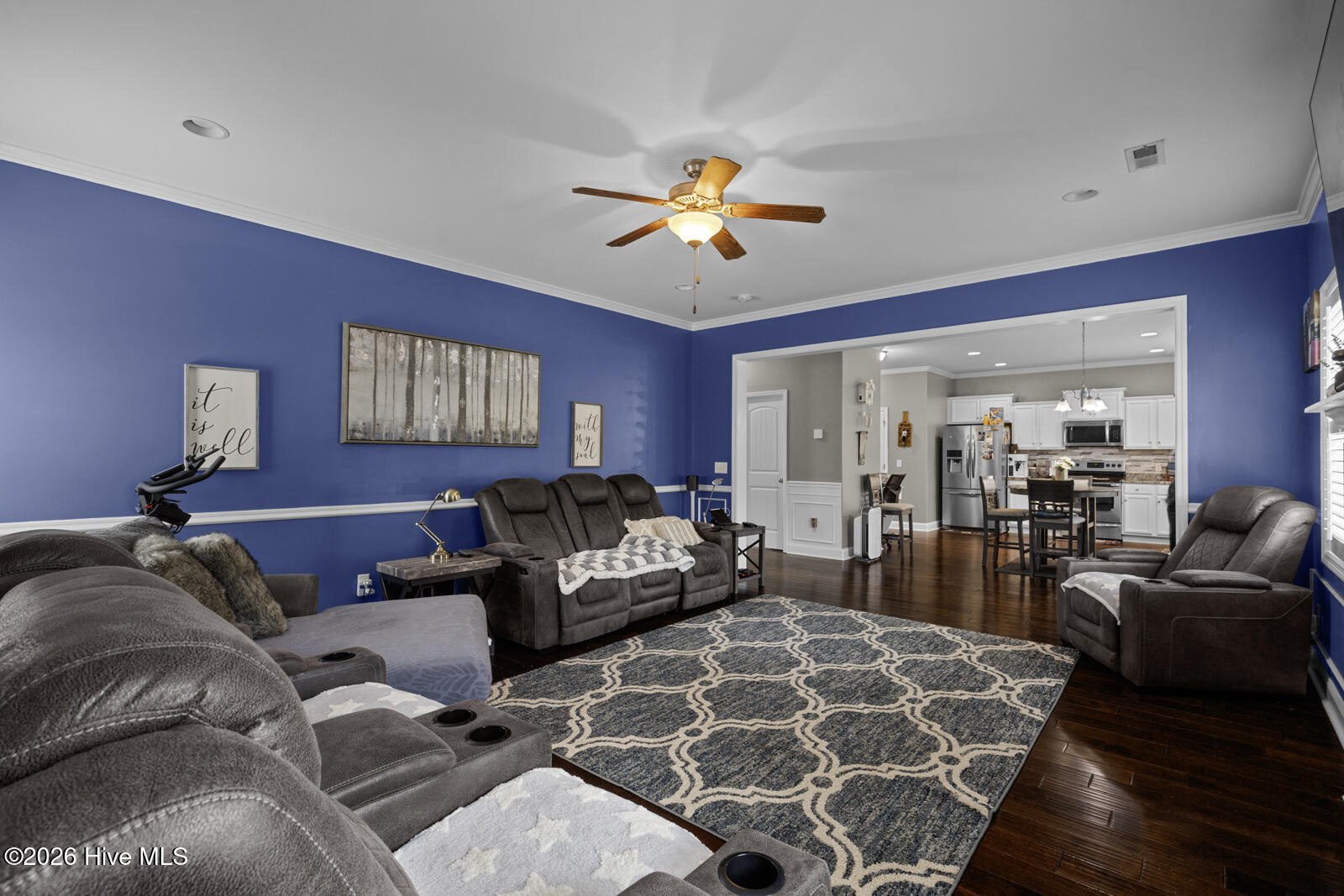 100564946 | Photo 13