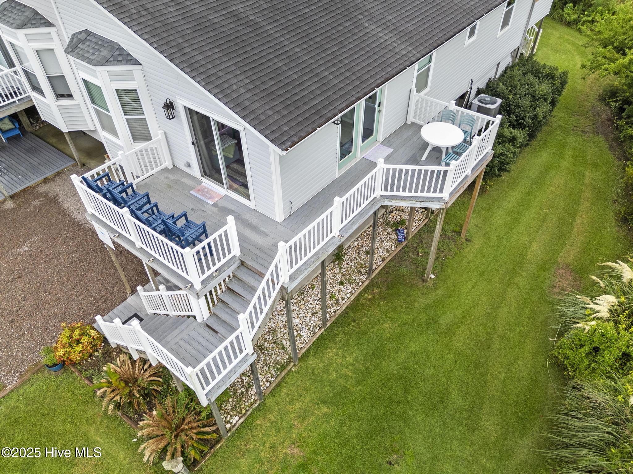 100525730 | Photo 29