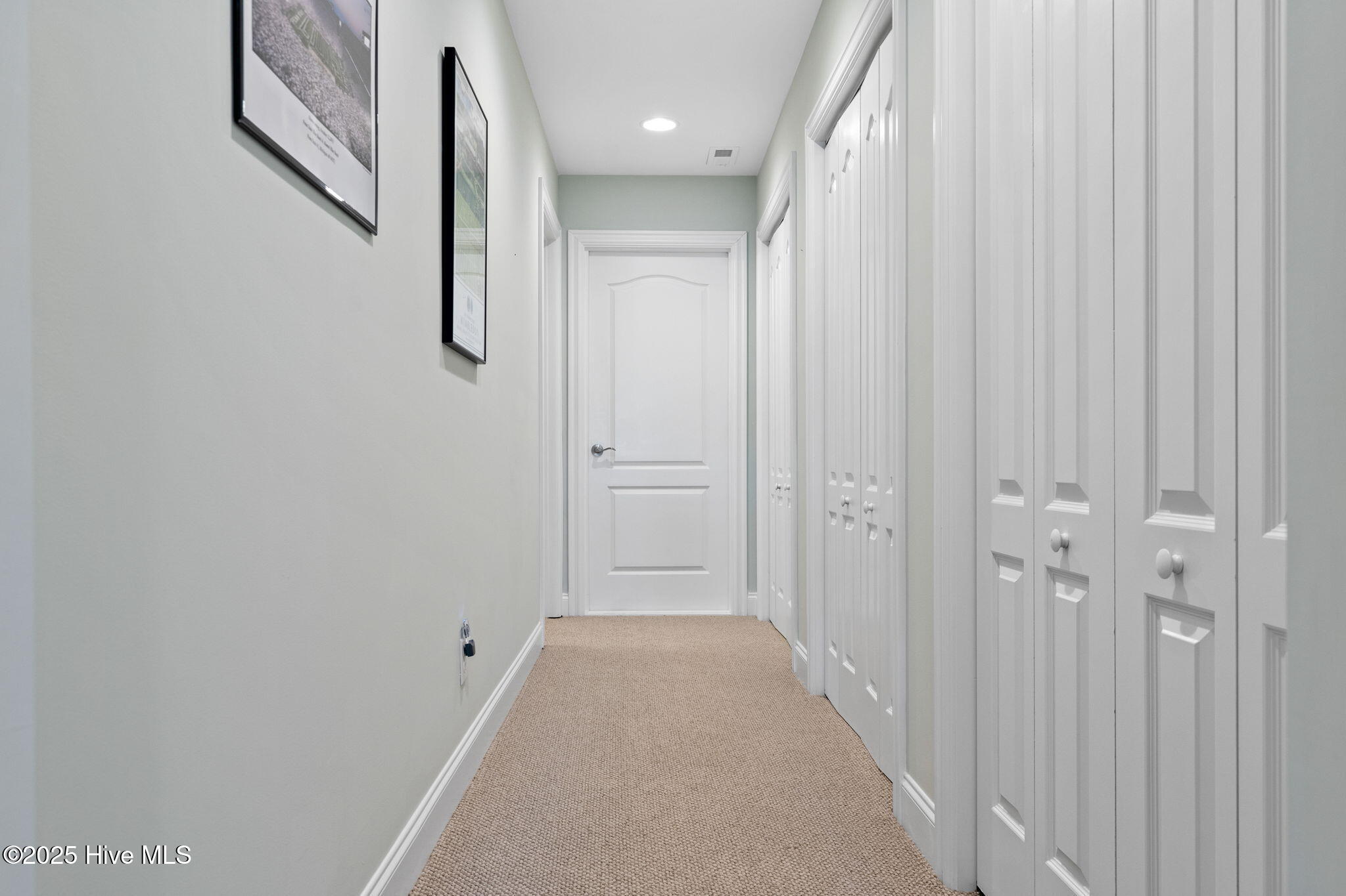 100521657 | Photo 40