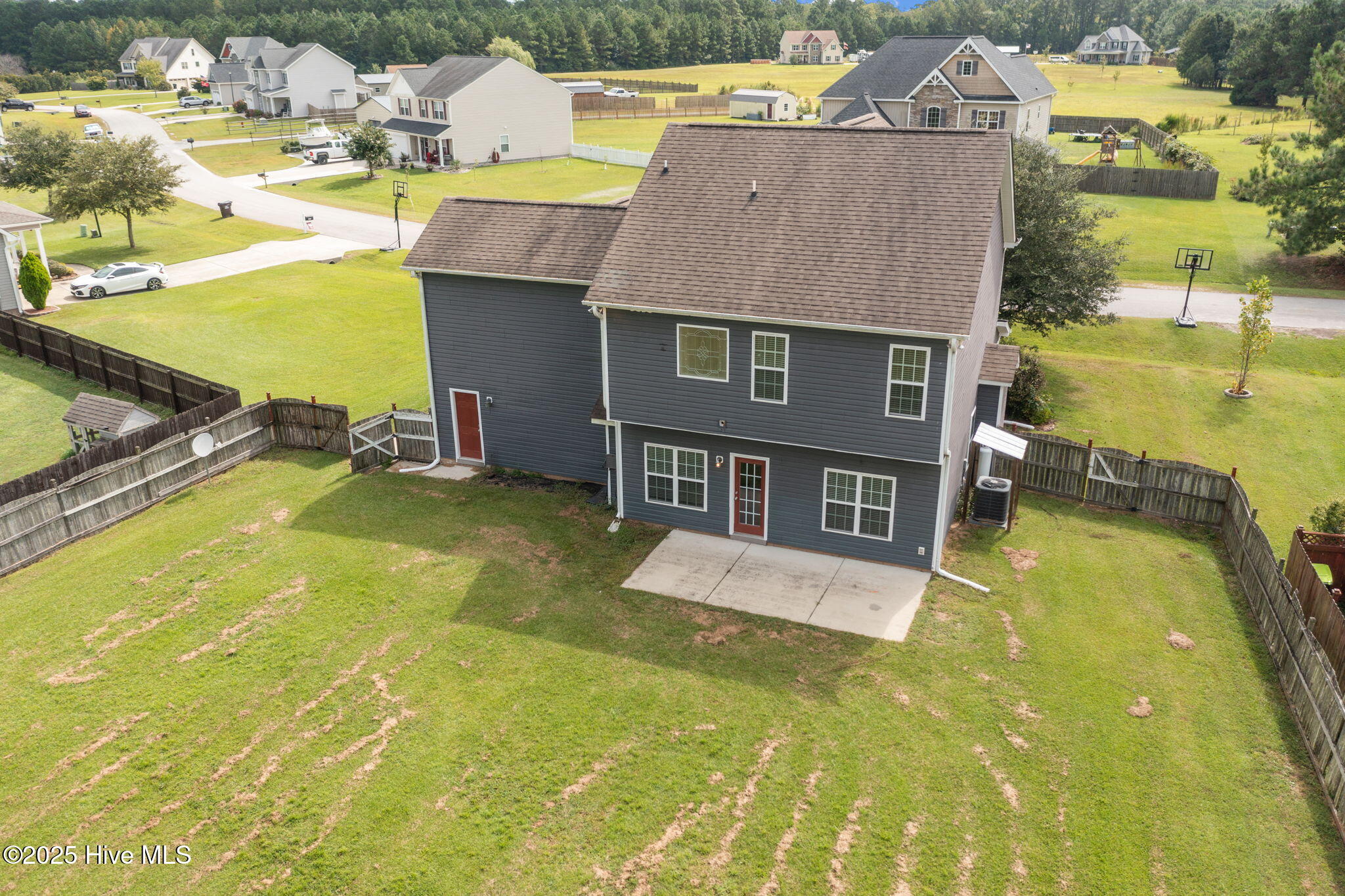 100529601 | Photo 47