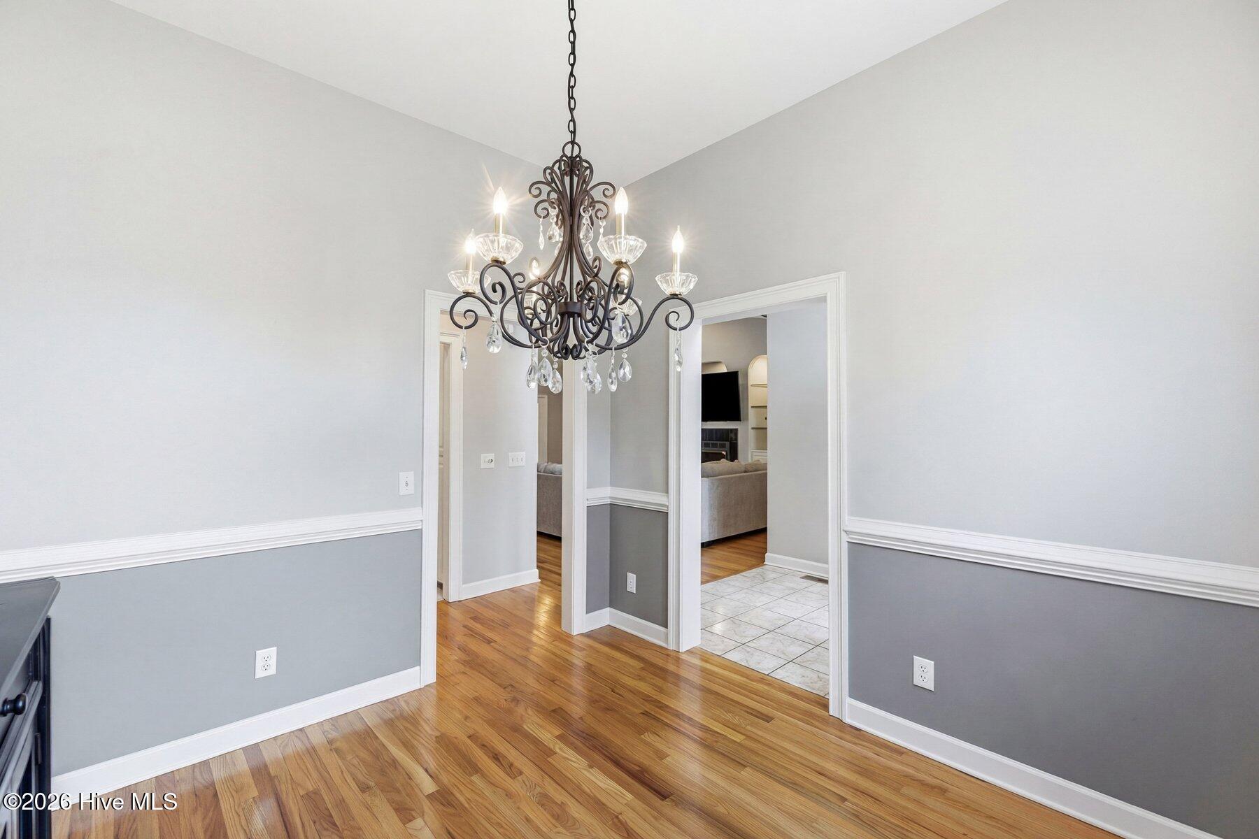 100563344 | Photo 18