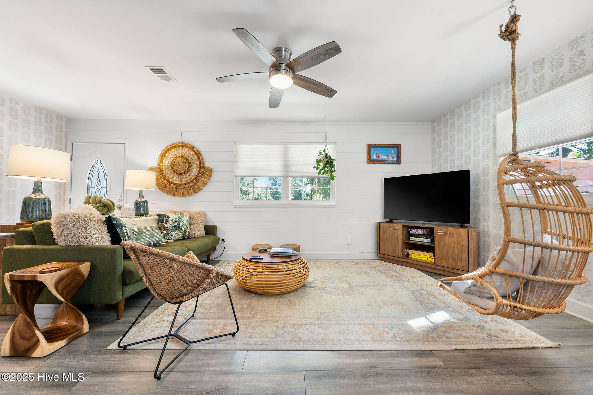 100538264 | Photo 17