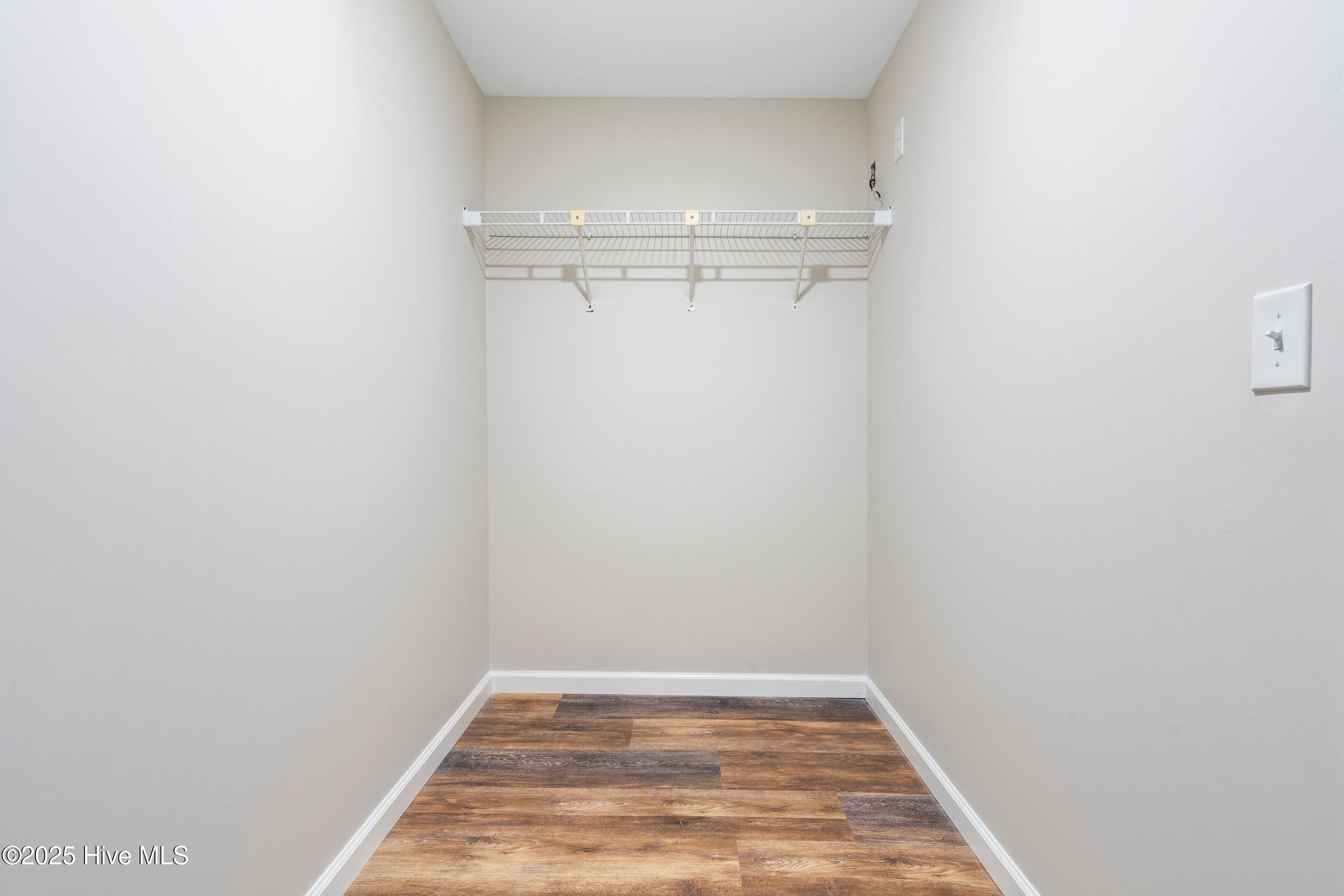 100545908 | Photo 22