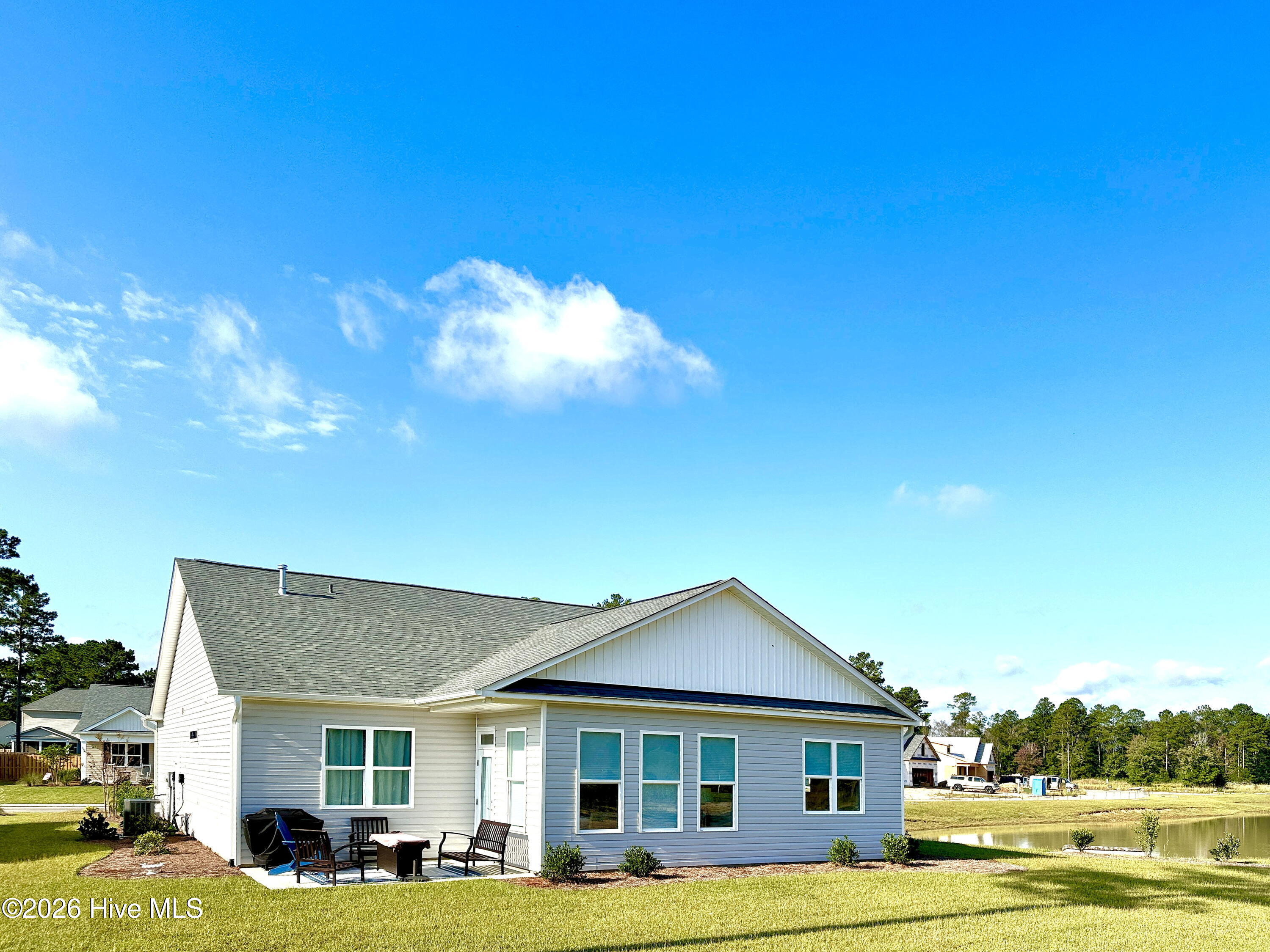 100548790 | Photo 30