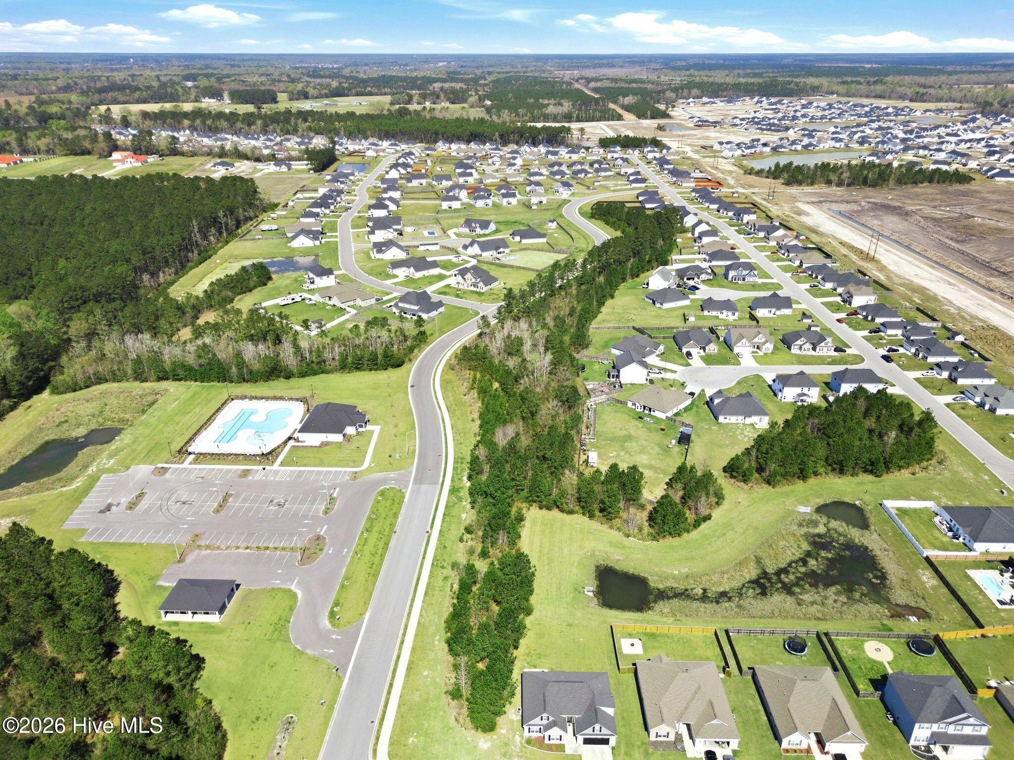 100563998 | Photo 68