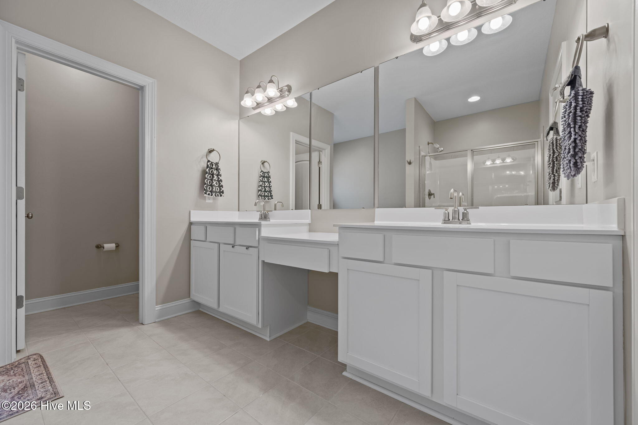 100553324 | Photo 25