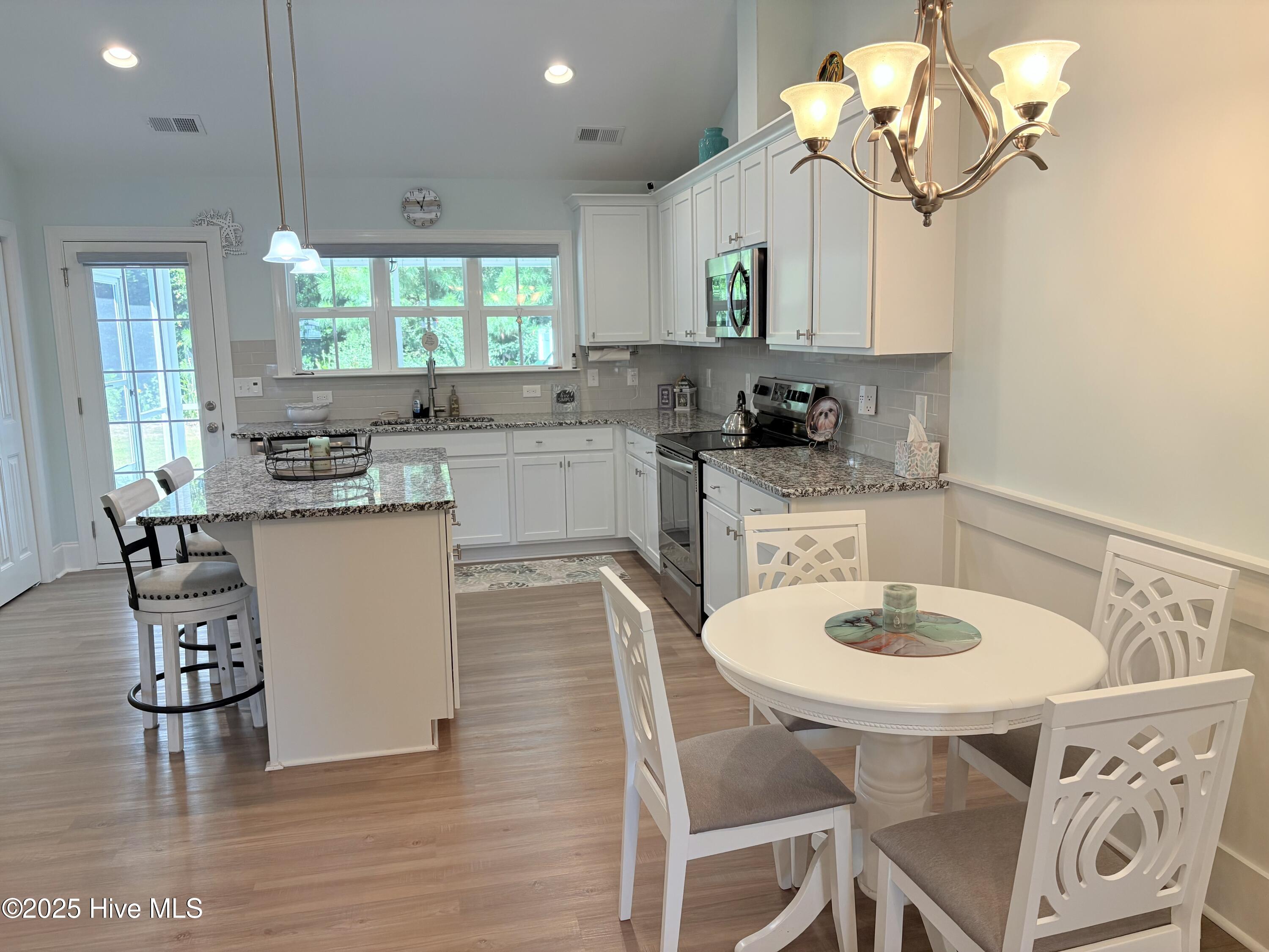 1272 Marsilio Lane SW Unit A, Ocean Isle Beach, NC 28469 – photo 12: IMG_2170
