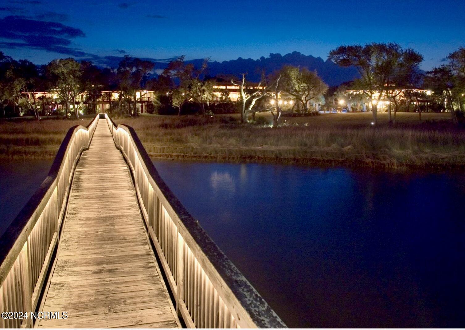 100463801 | Photo 21