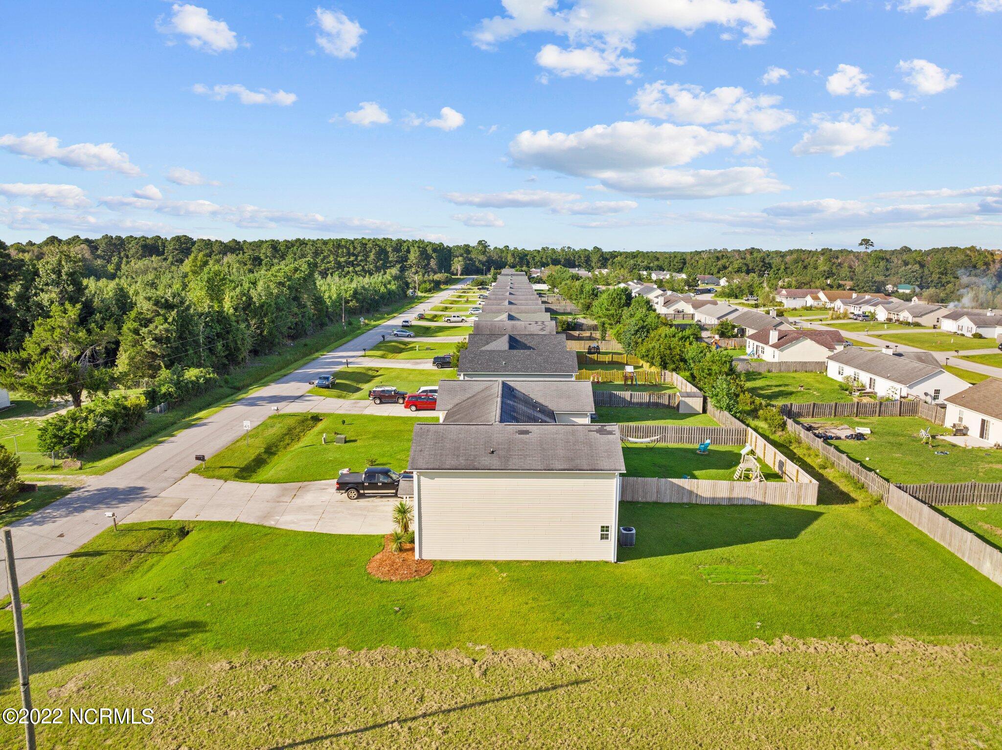 100557503 | Photo 33