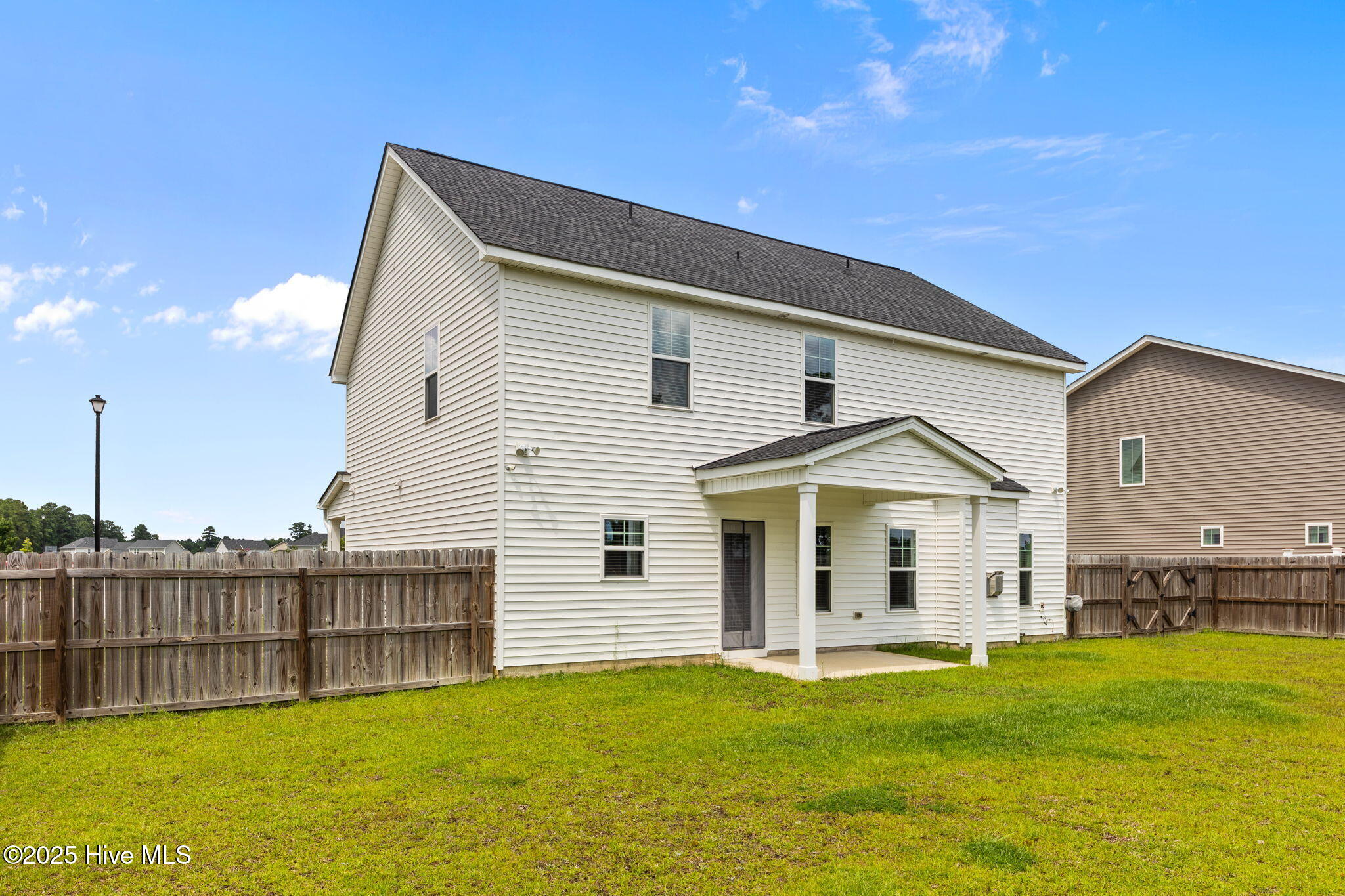 527 Weston Woods Street