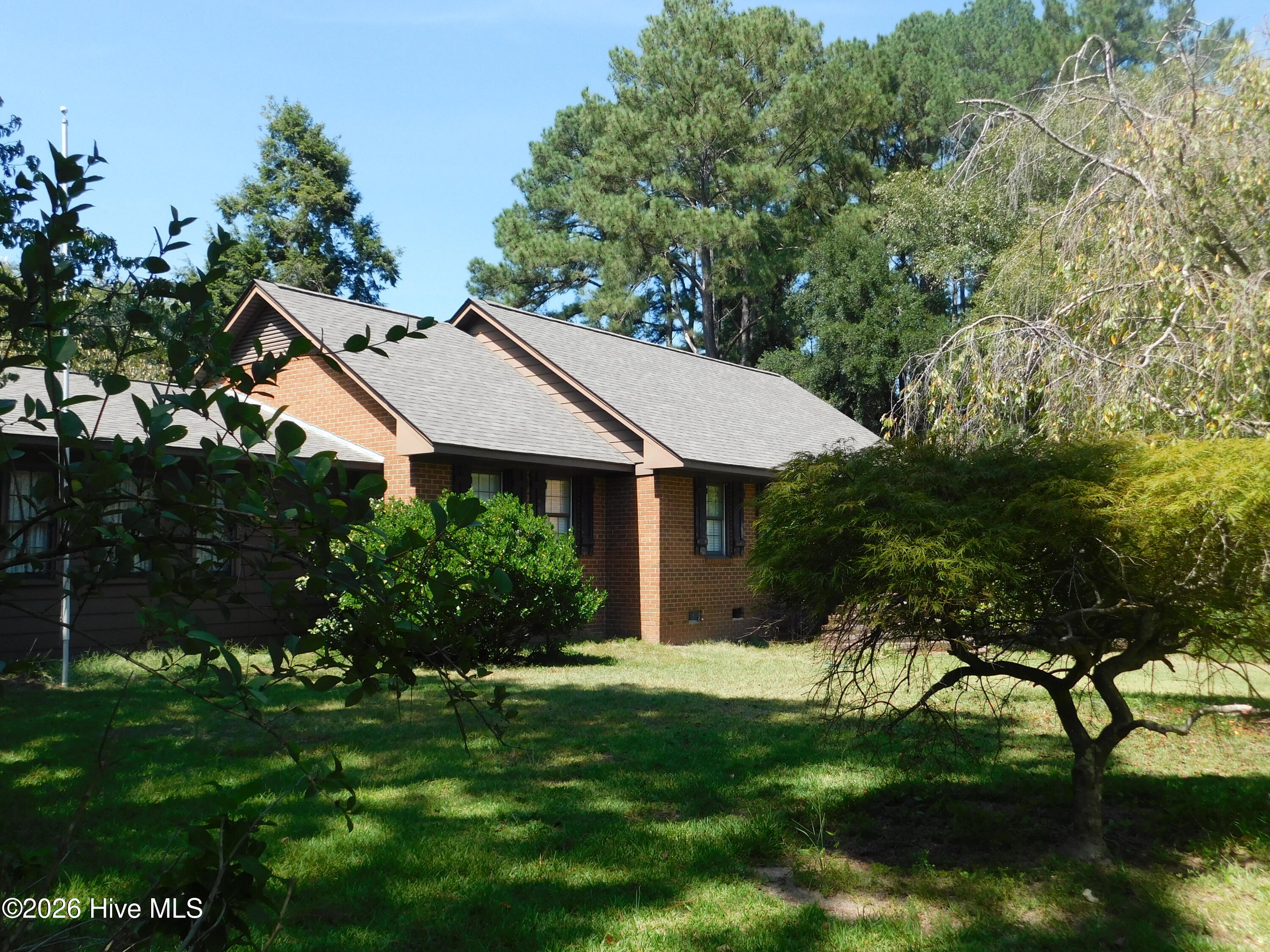 Exterior photo of 1603 Lake Drive, Laurinburg, NC 28352. MLS: 100603712