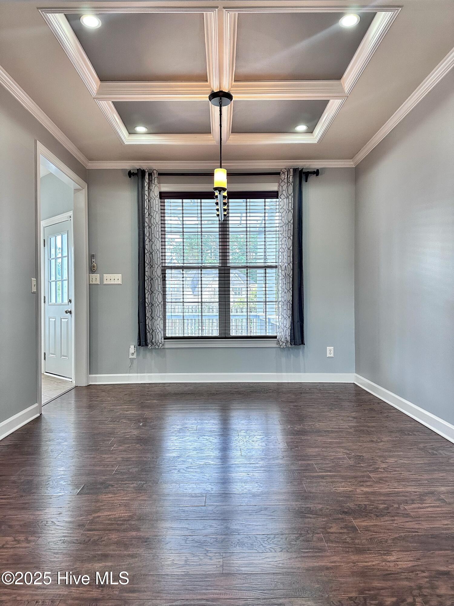 100534428 | Photo 10