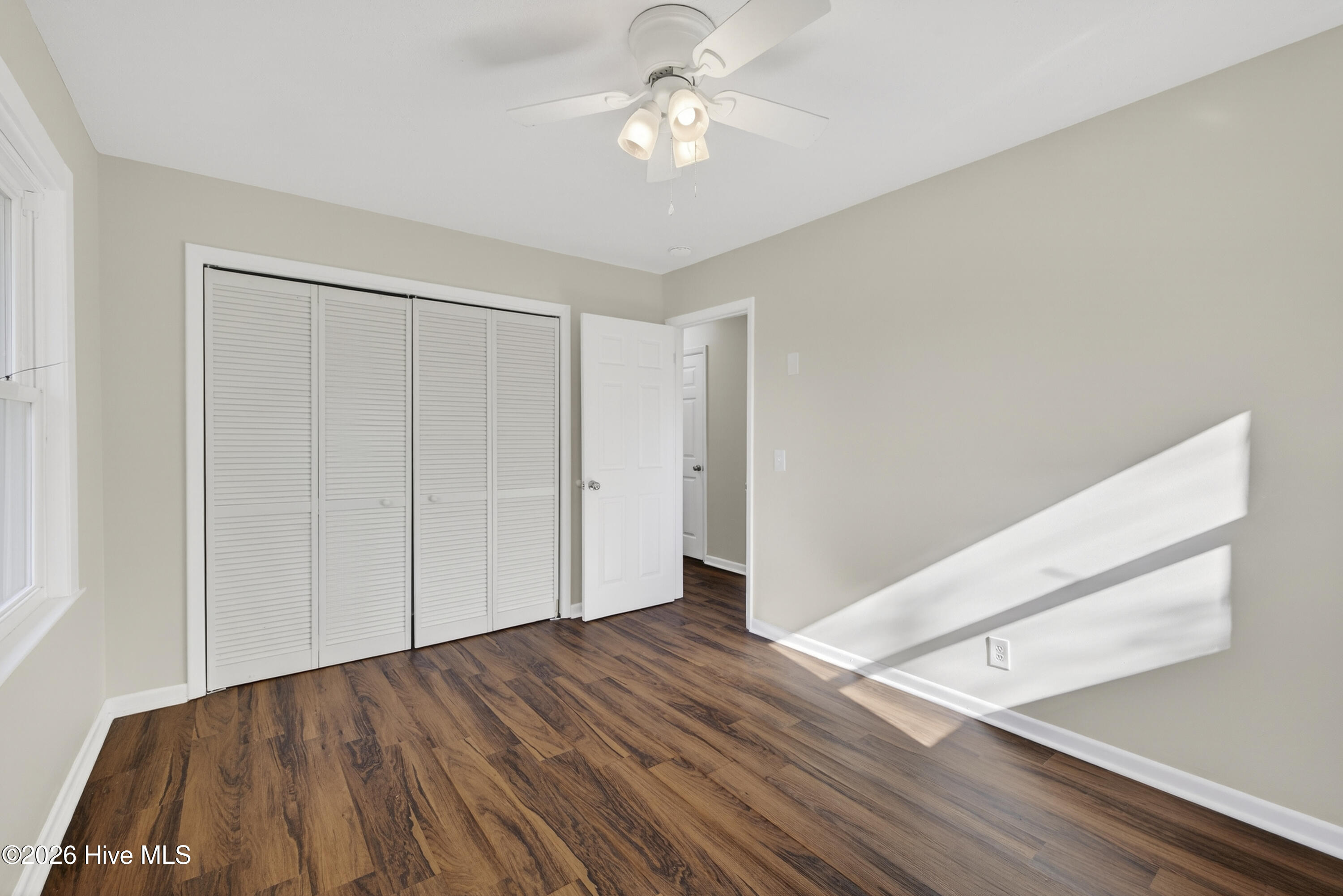 100560540 | Photo 19