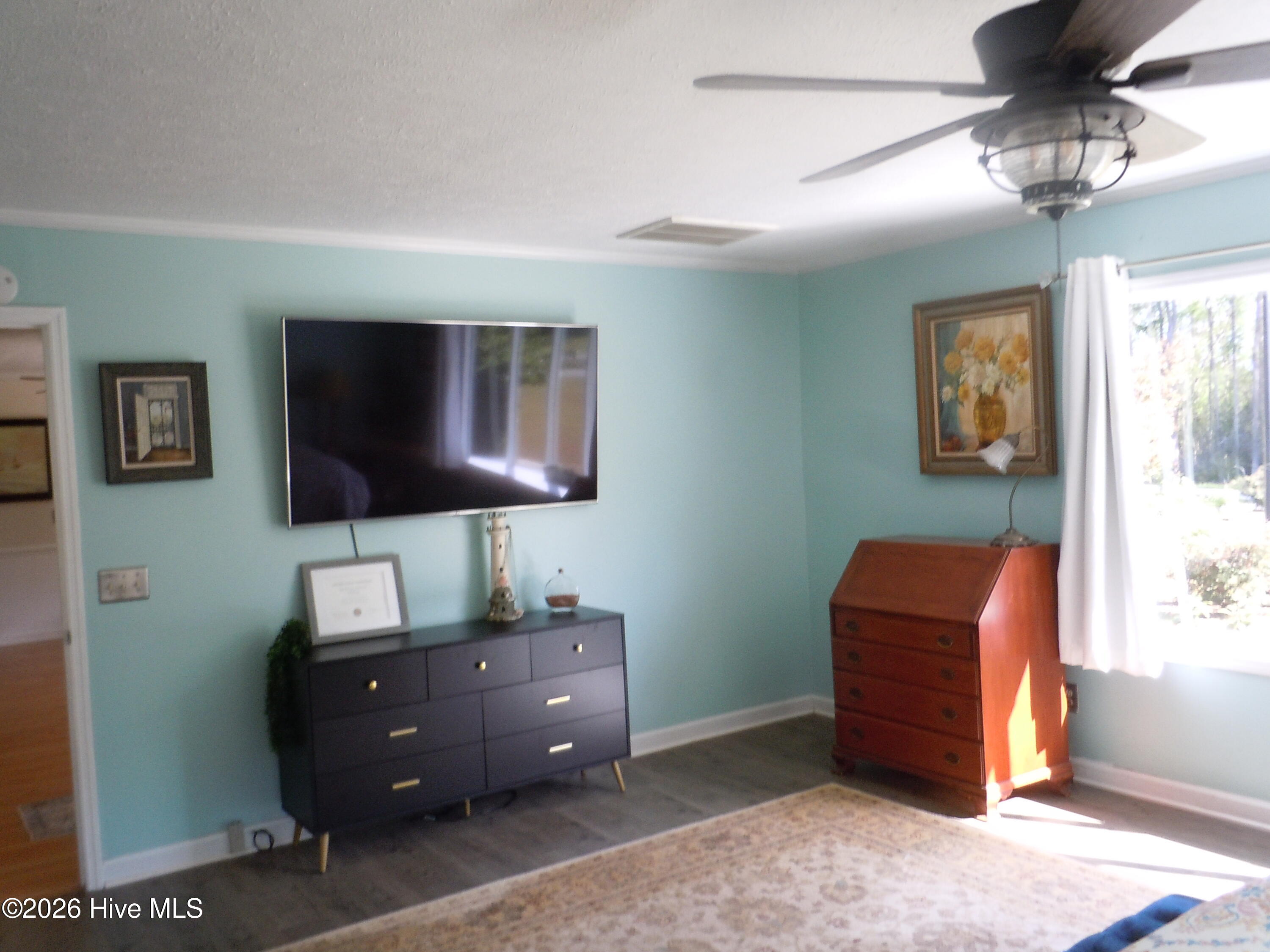 100565129 | Photo 17