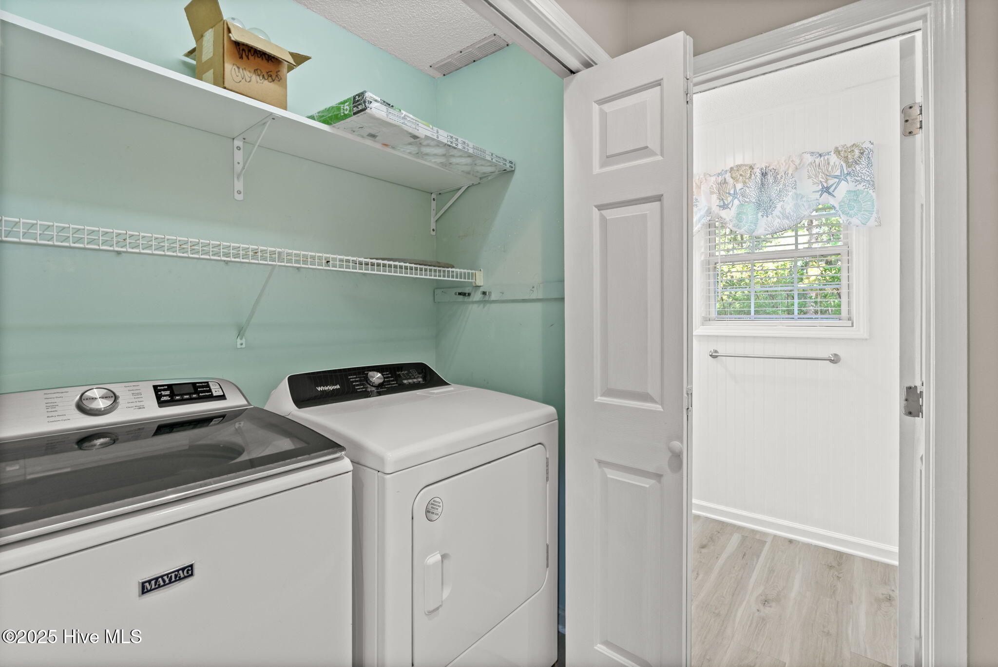 100535002 | Photo 22