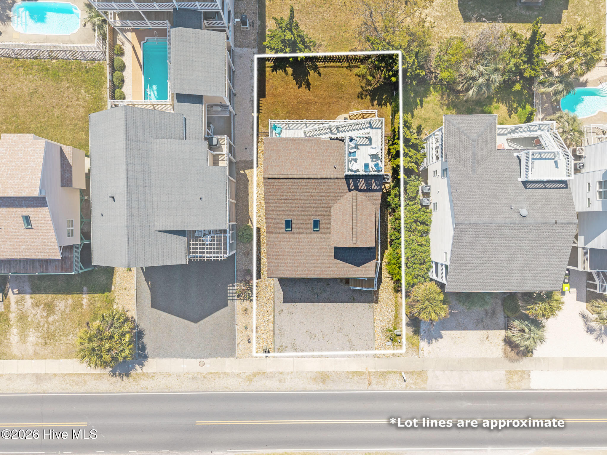 100564426 | Photo 44