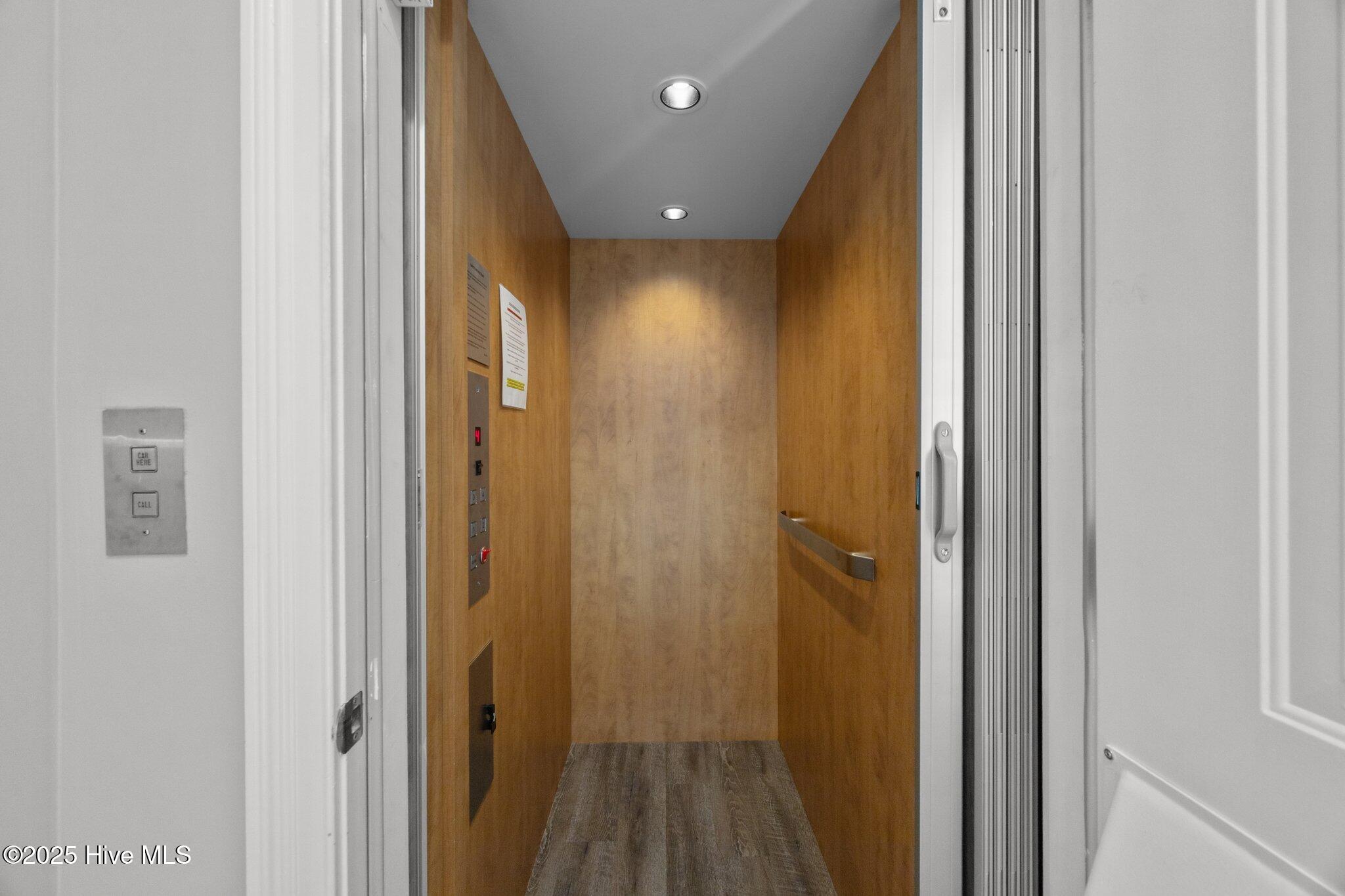 100506414 | Photo 31