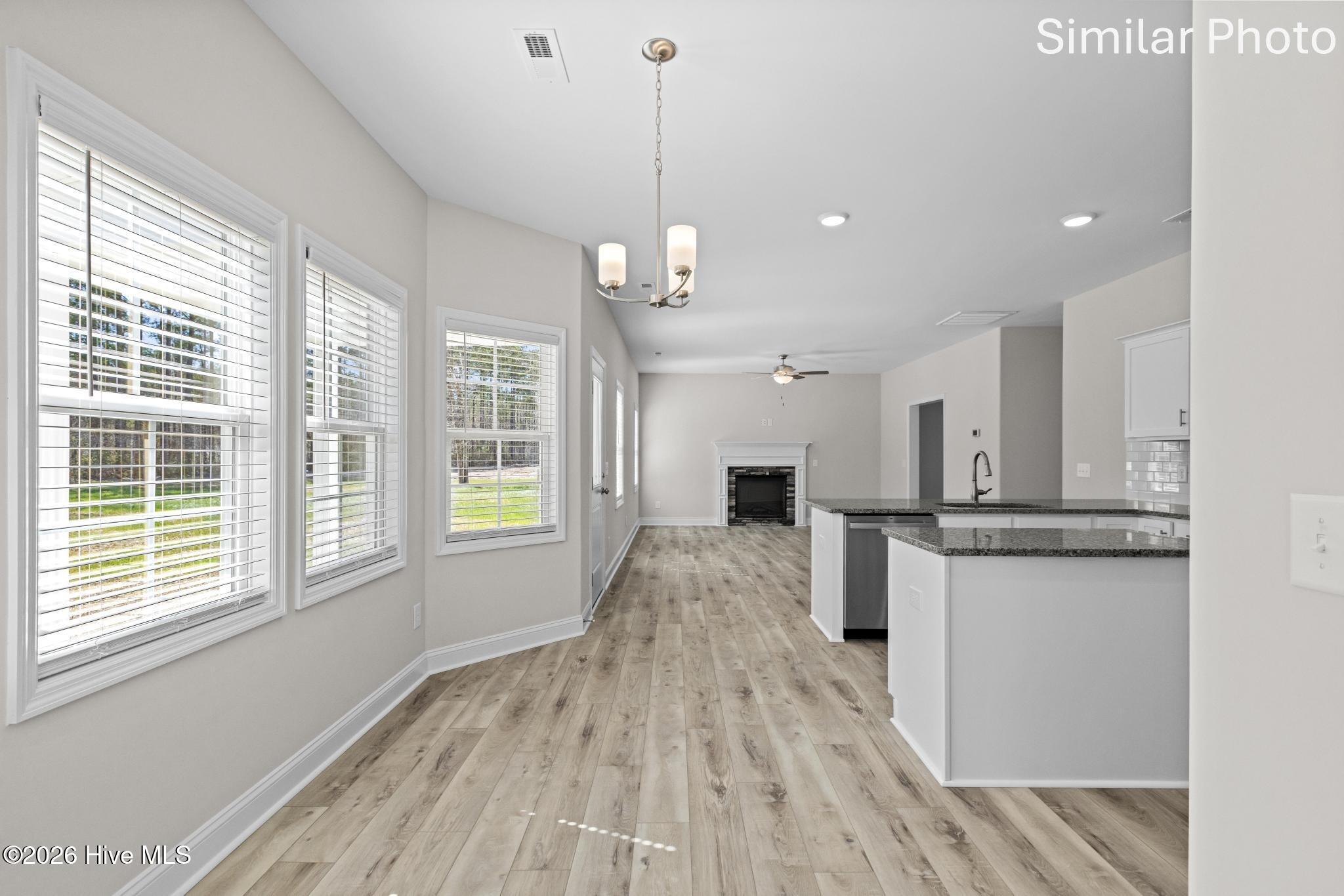 100552213 | Photo 31