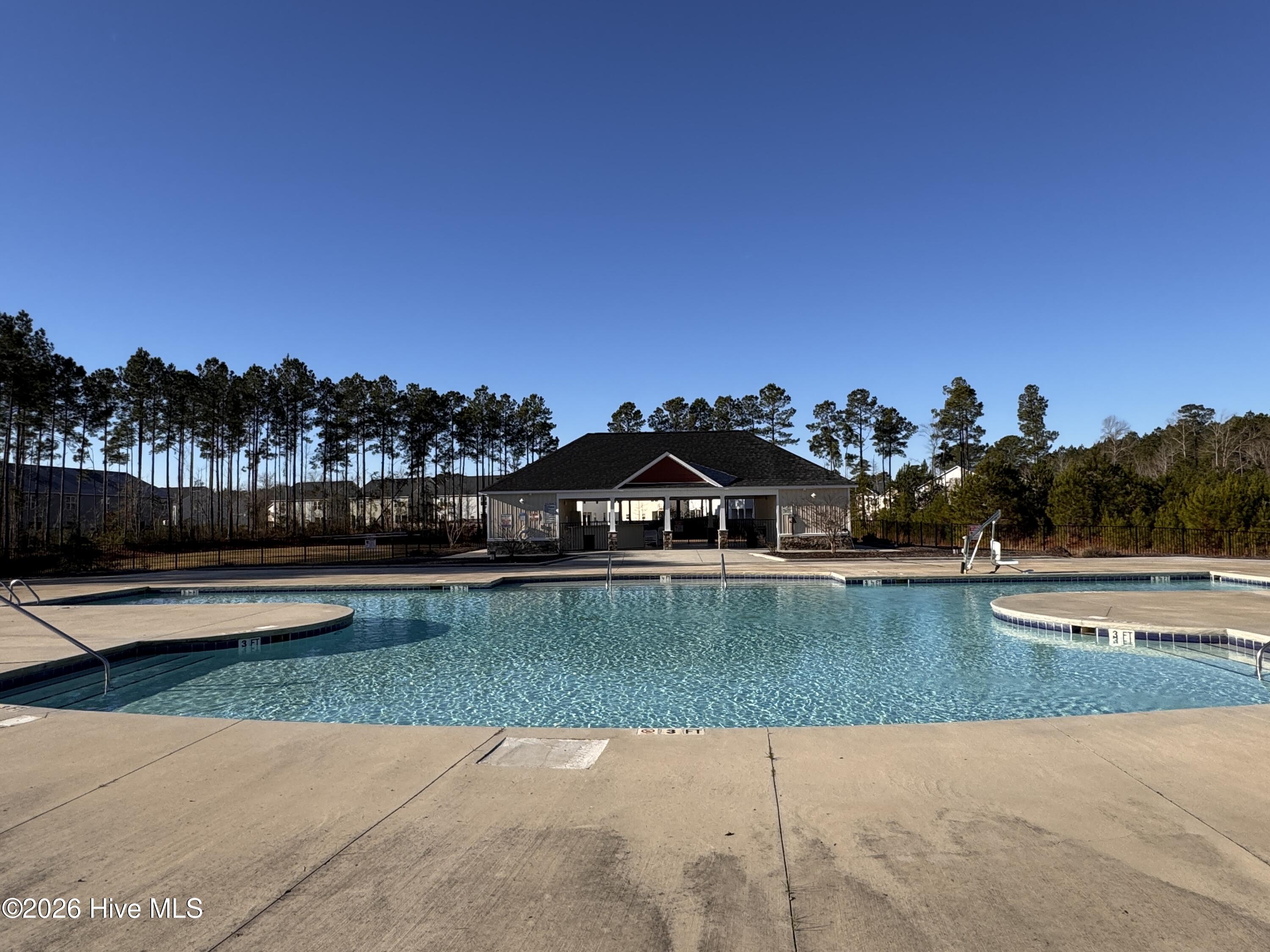 100551061 | Photo 19