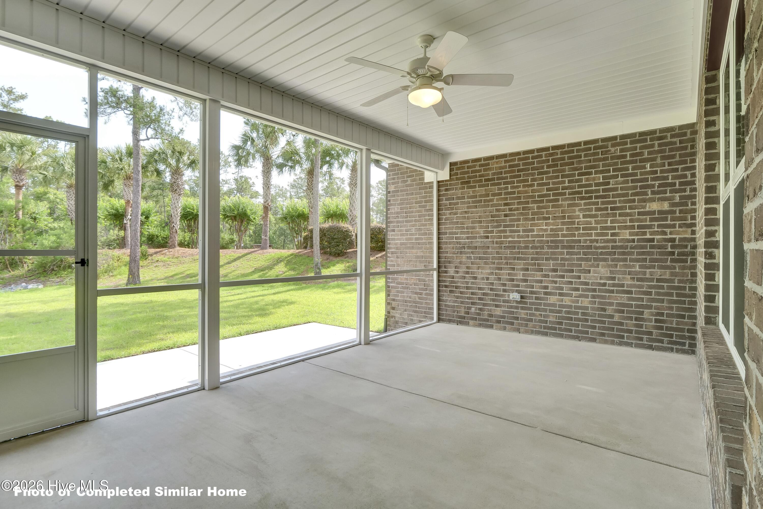 100547809 | Photo 18