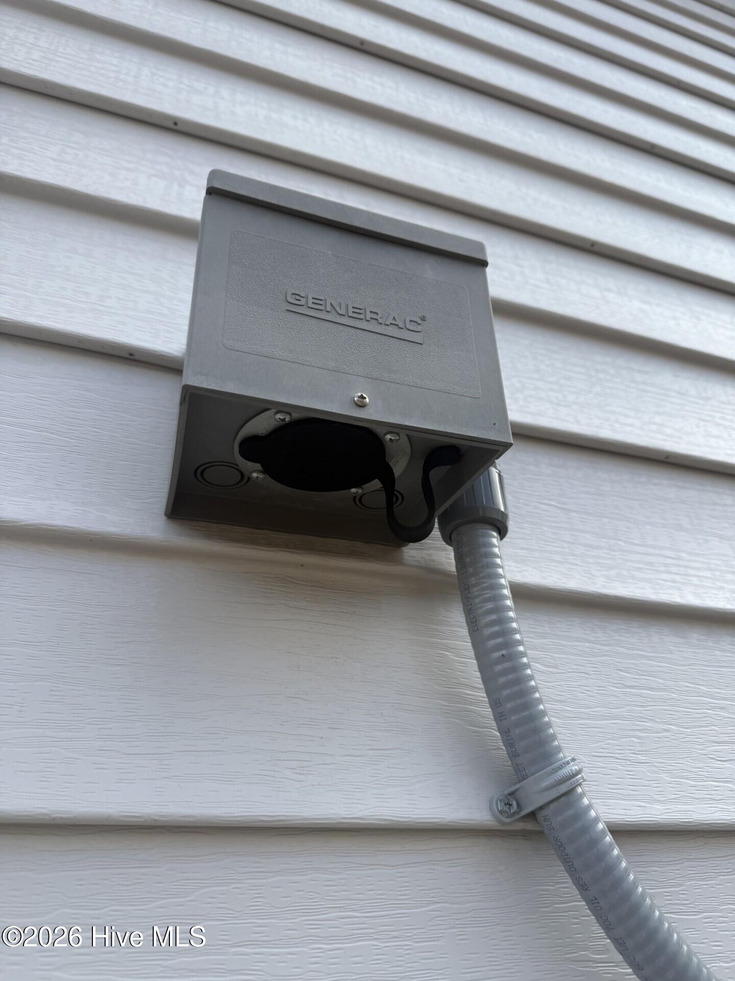 100550374 | Photo 50