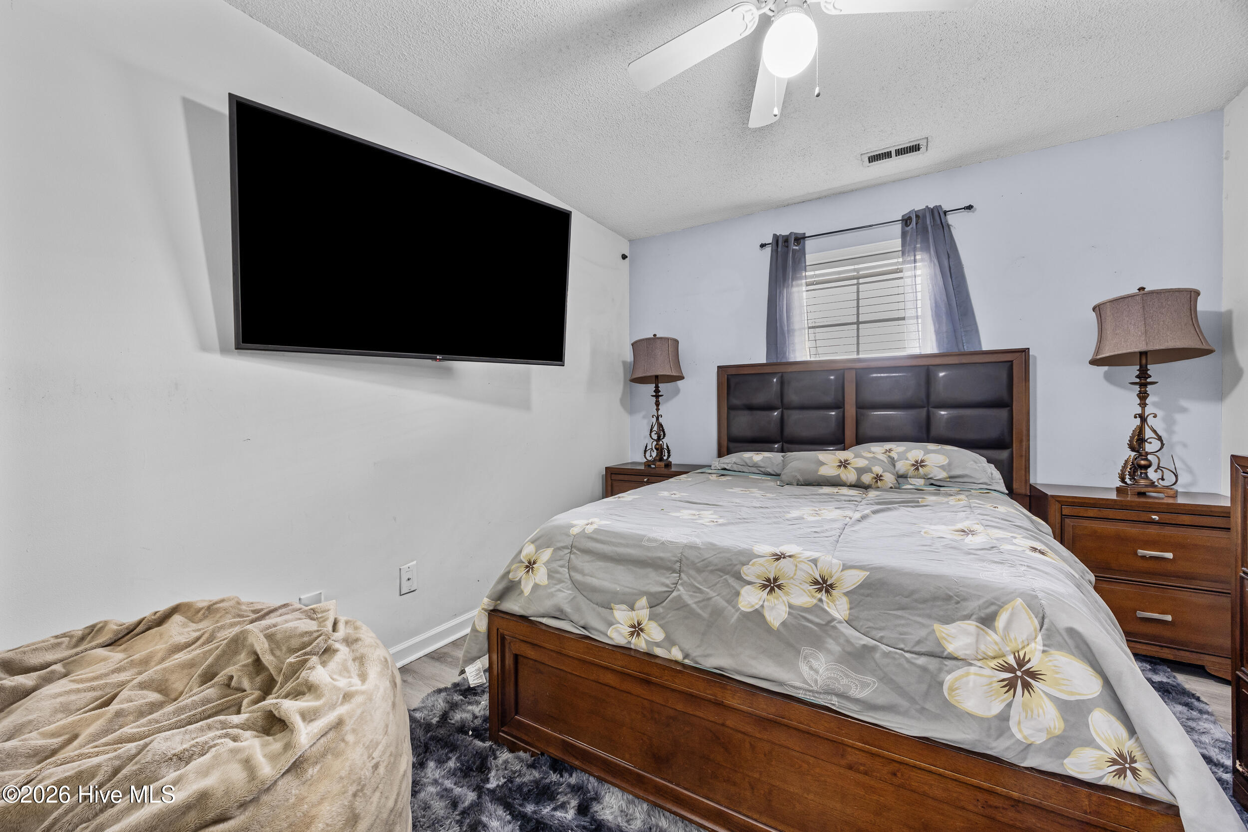 100553146 | Photo 19