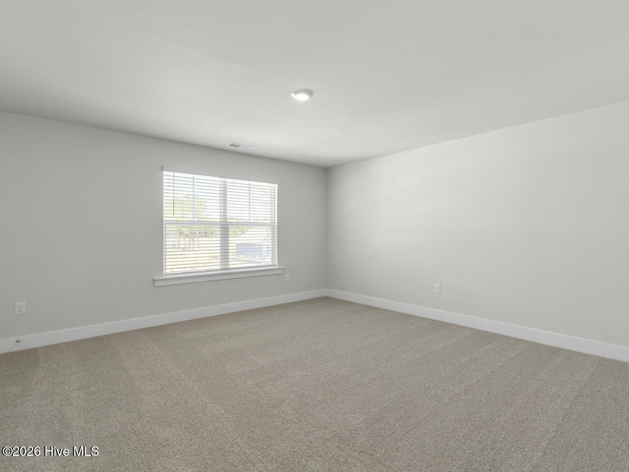 100553189 | Photo 45