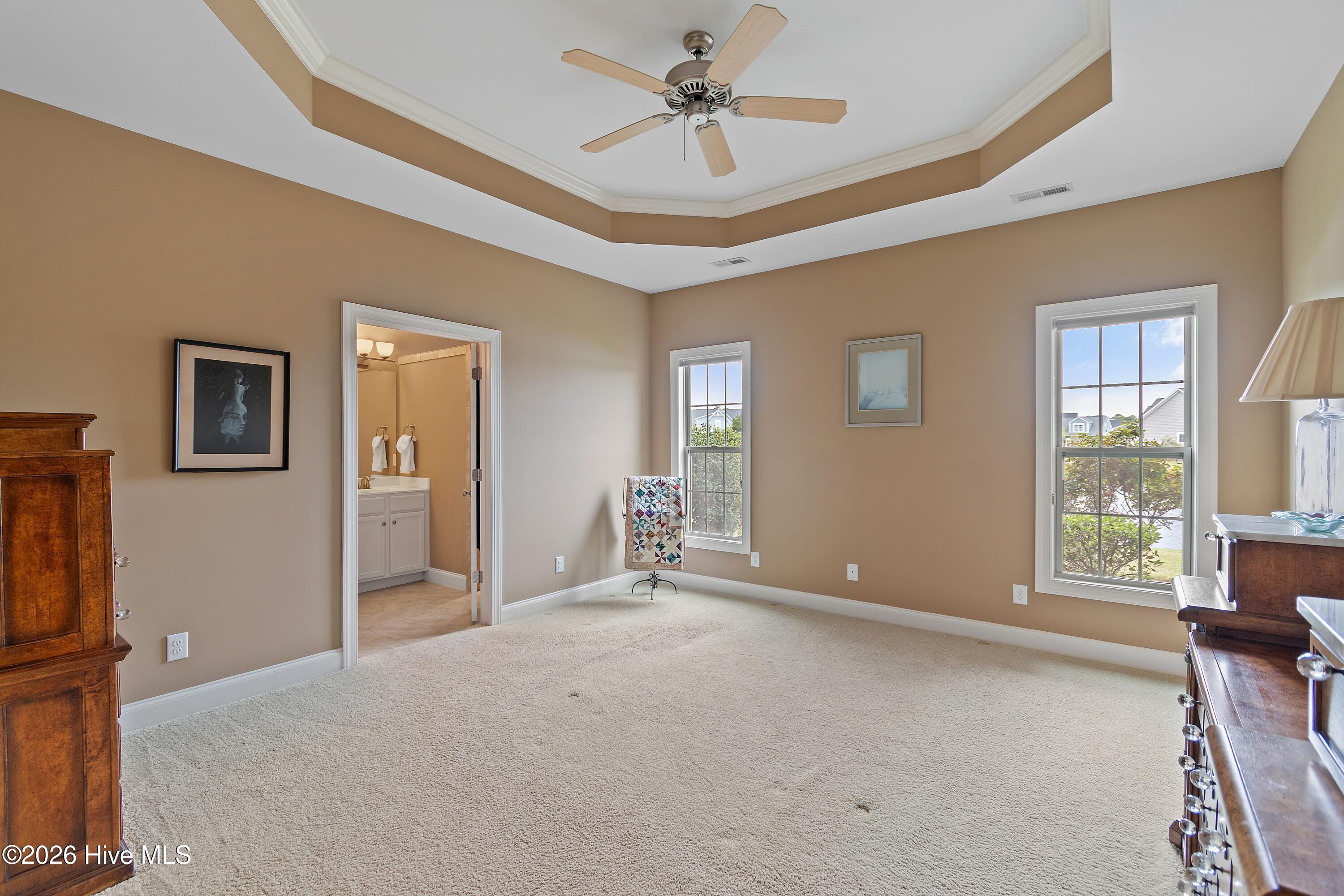 100565695 | Photo 22