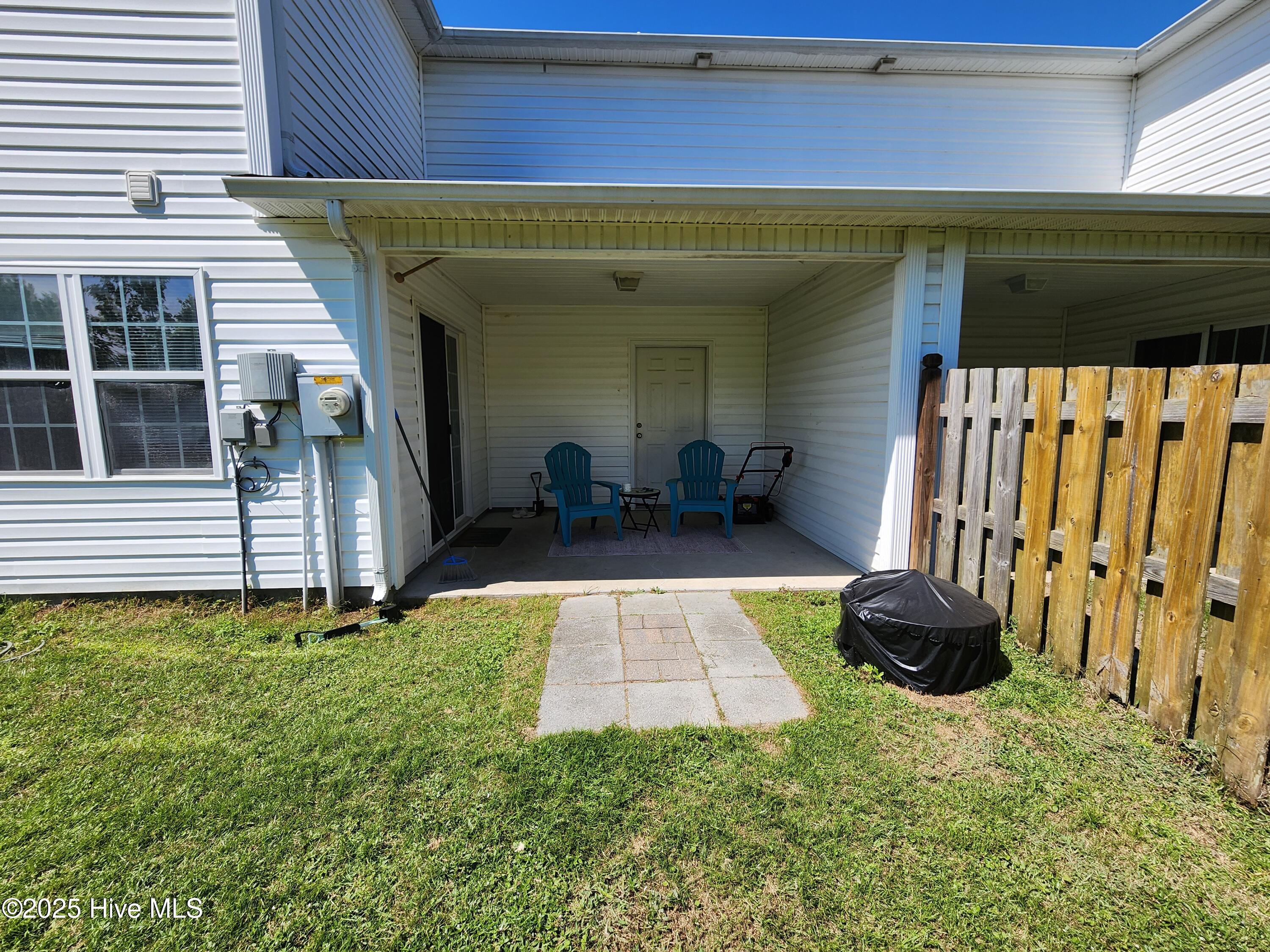 100534800 | Photo 13