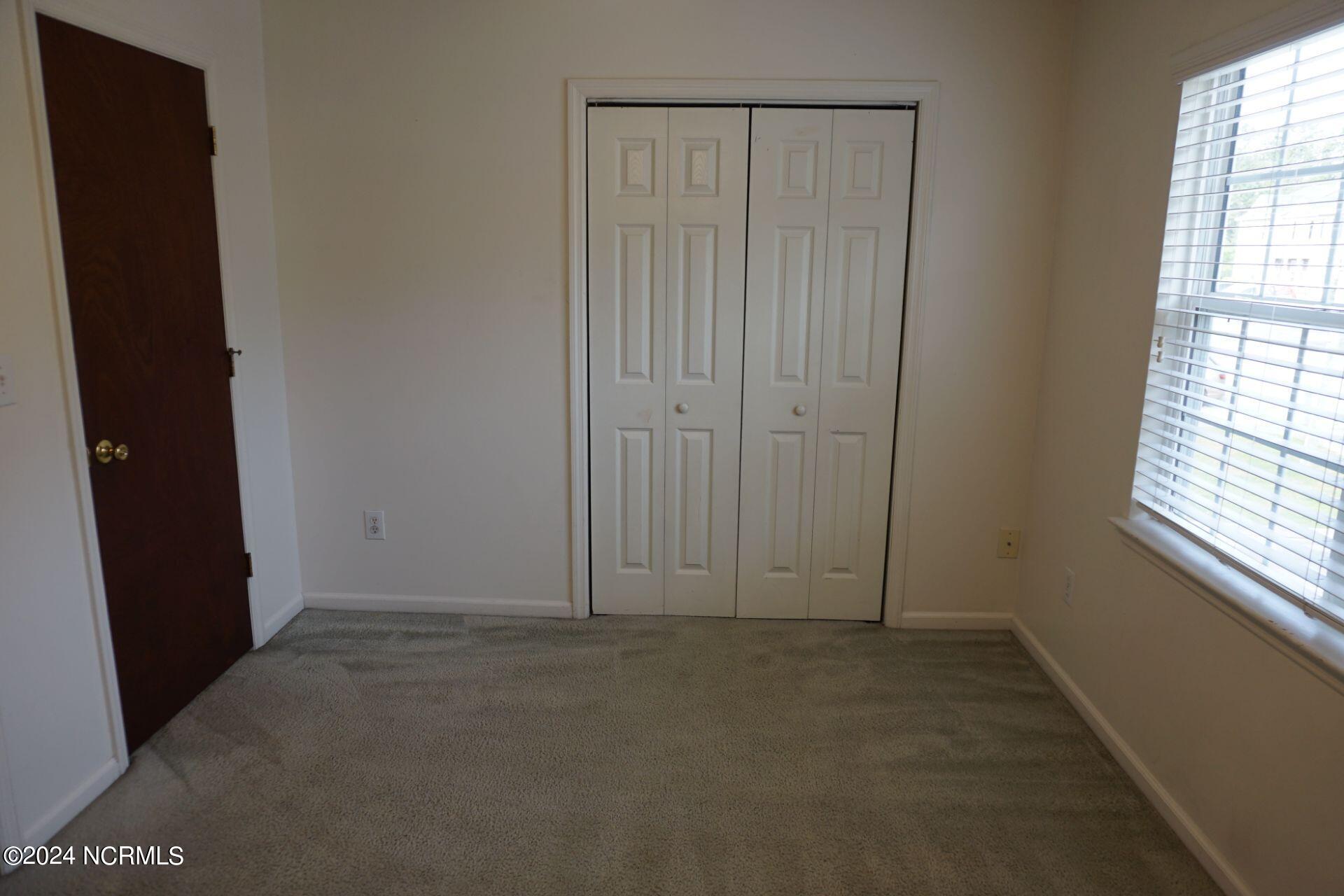 100567147 | Photo 12